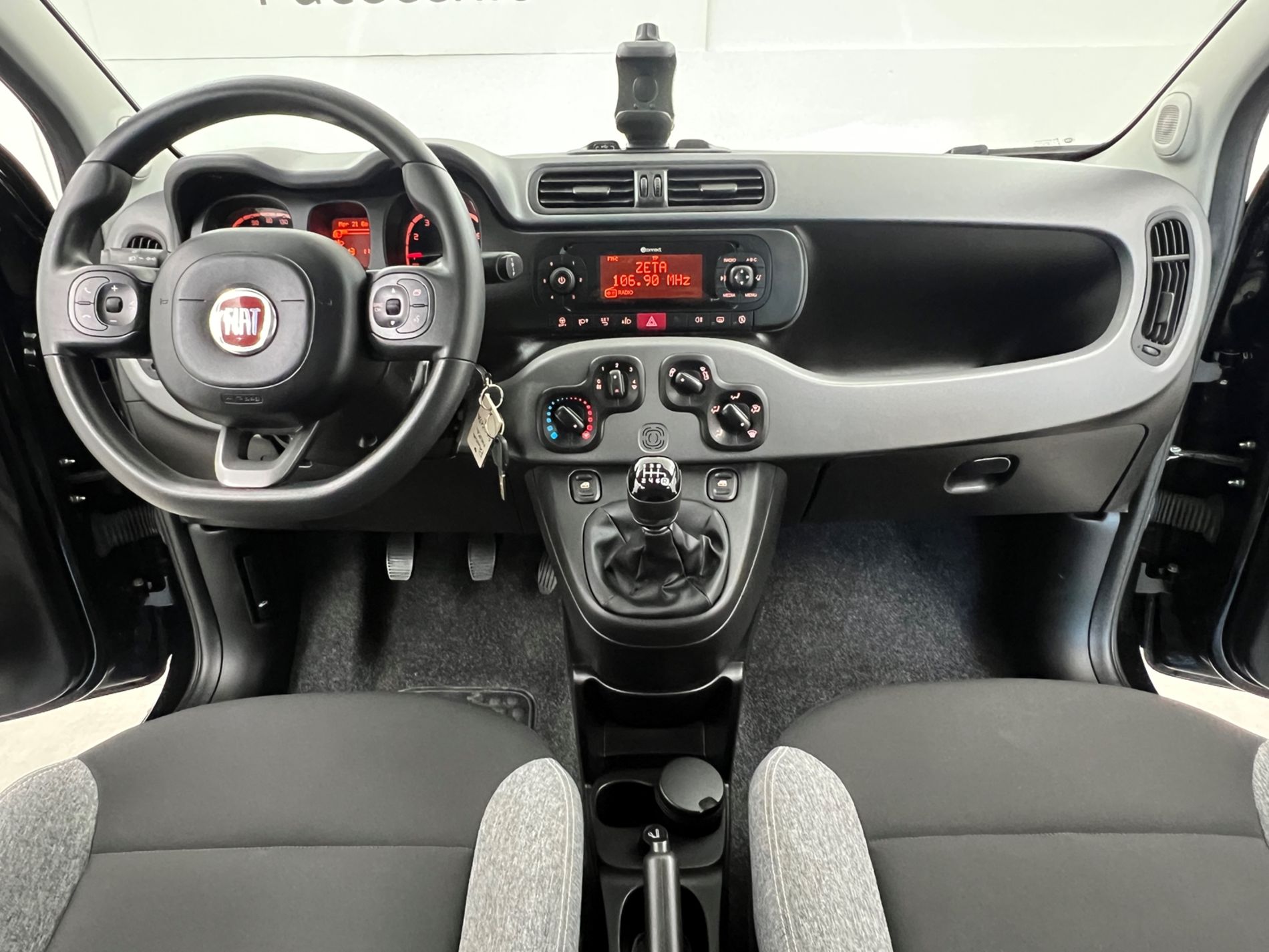 Panda 1.0 firefly hybrid City Life s&s 70cv 5p.ti - Autosani