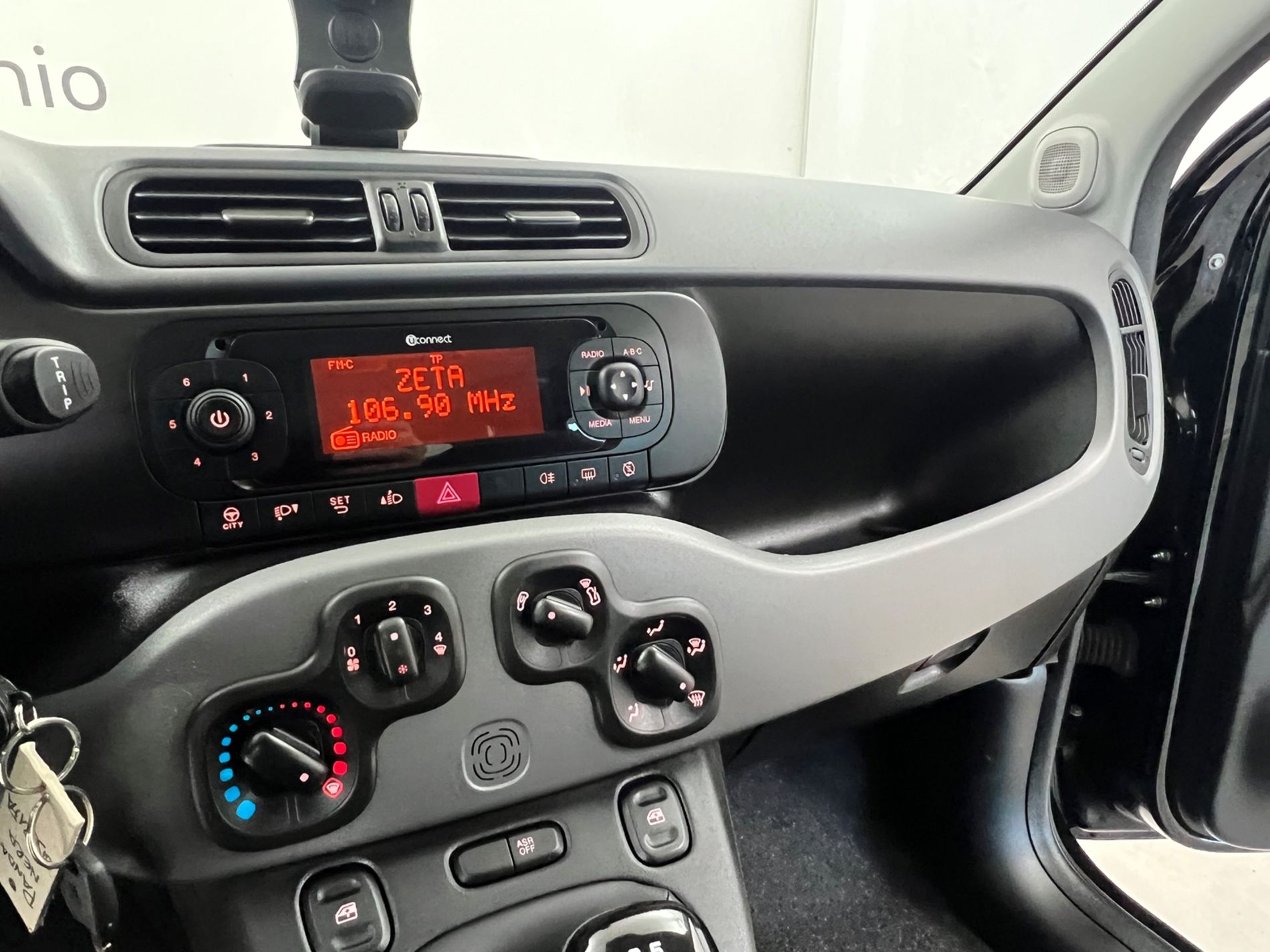 Panda 1.0 firefly hybrid City Life s&s 70cv 5p.ti - Autosani