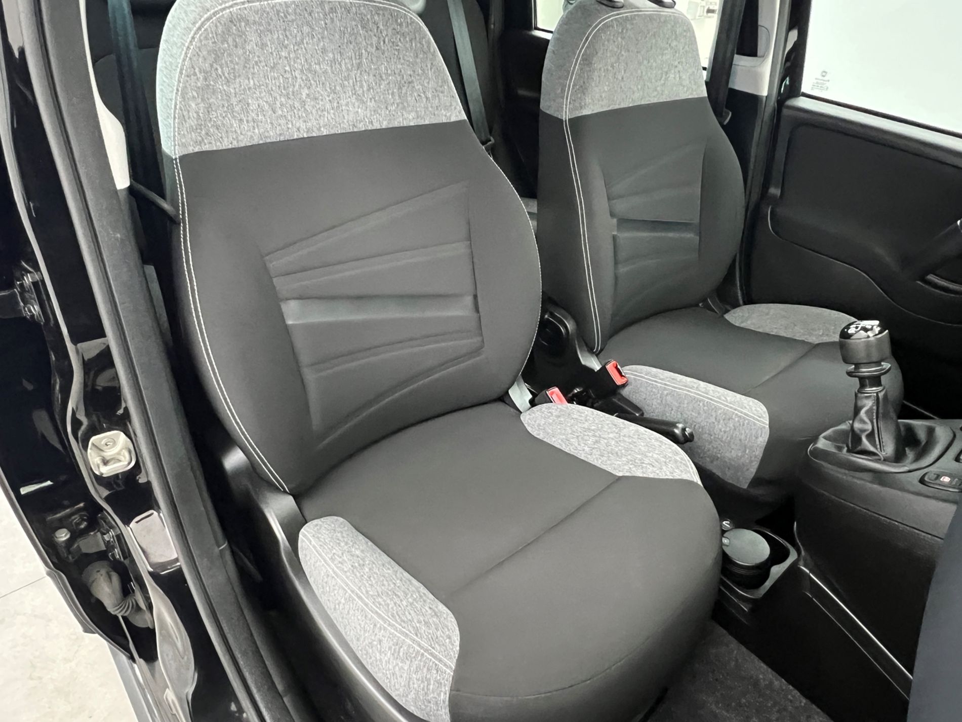 Panda 1.0 firefly hybrid City Life s&s 70cv 5p.ti - Autosani