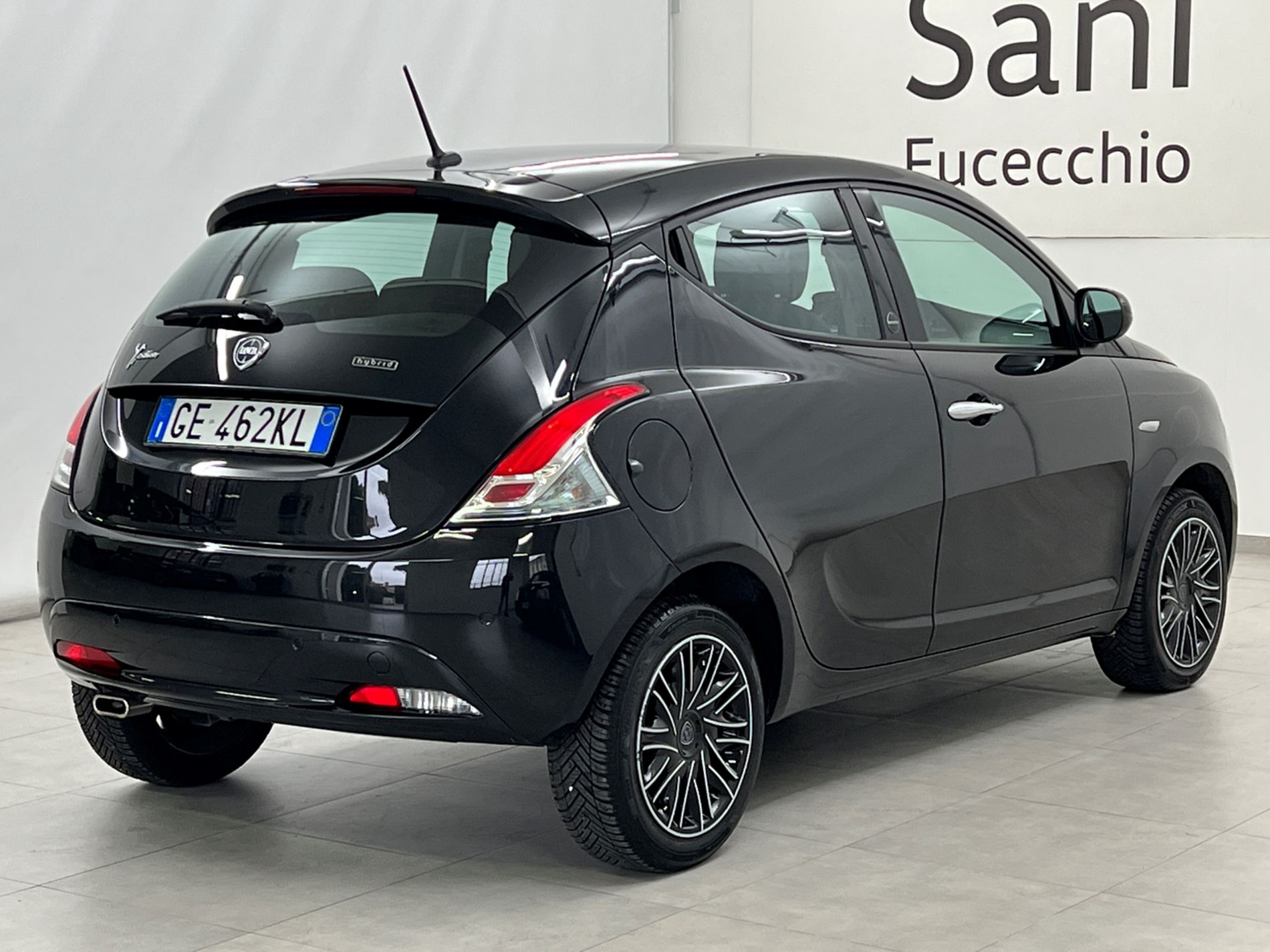 Ypsilon 1.0 firefly hybrid Gold s&s 70cv - Autosani