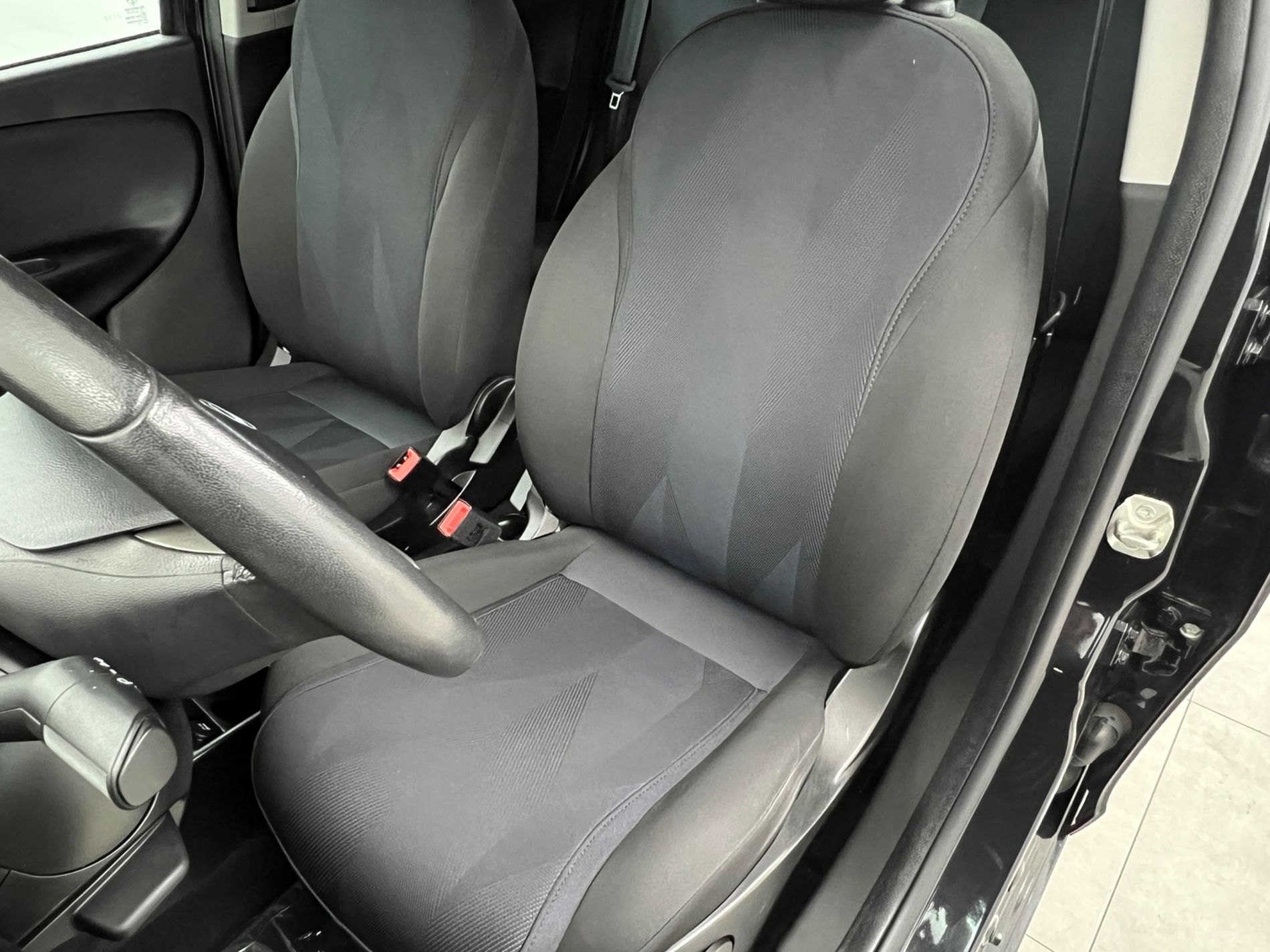 Ypsilon 1.0 firefly hybrid Gold s&s 70cv - Autosani