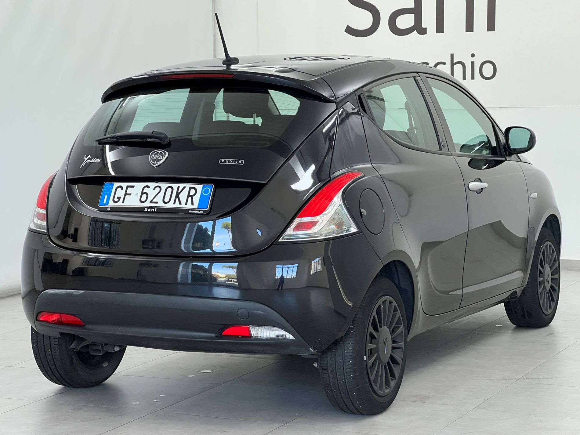 Ypsilon 1.0 firefly hybrid Silver s&s 70cv 5p.ti - Autosani