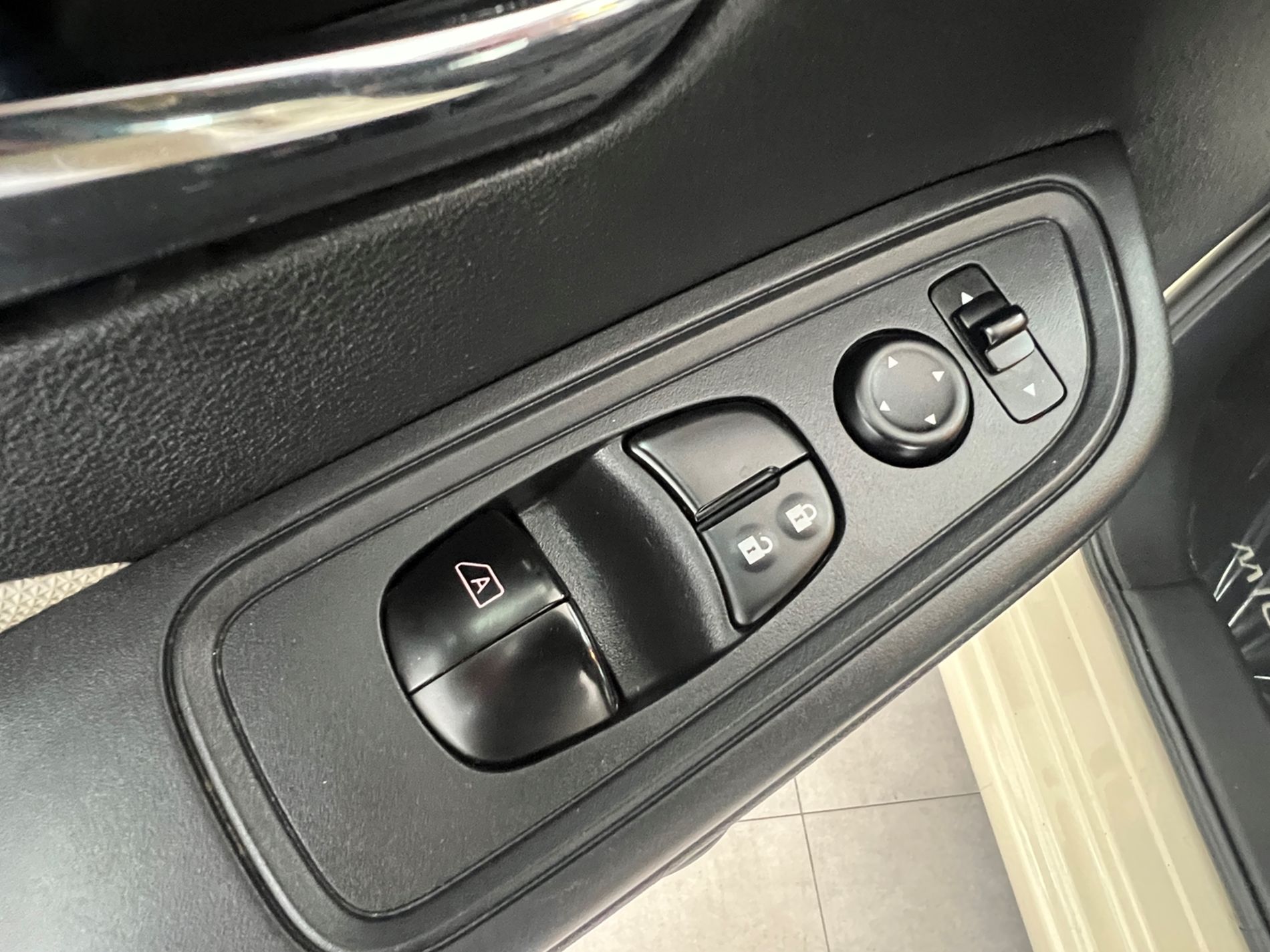 Micra 1.0 Acenta 71cv - Autosani