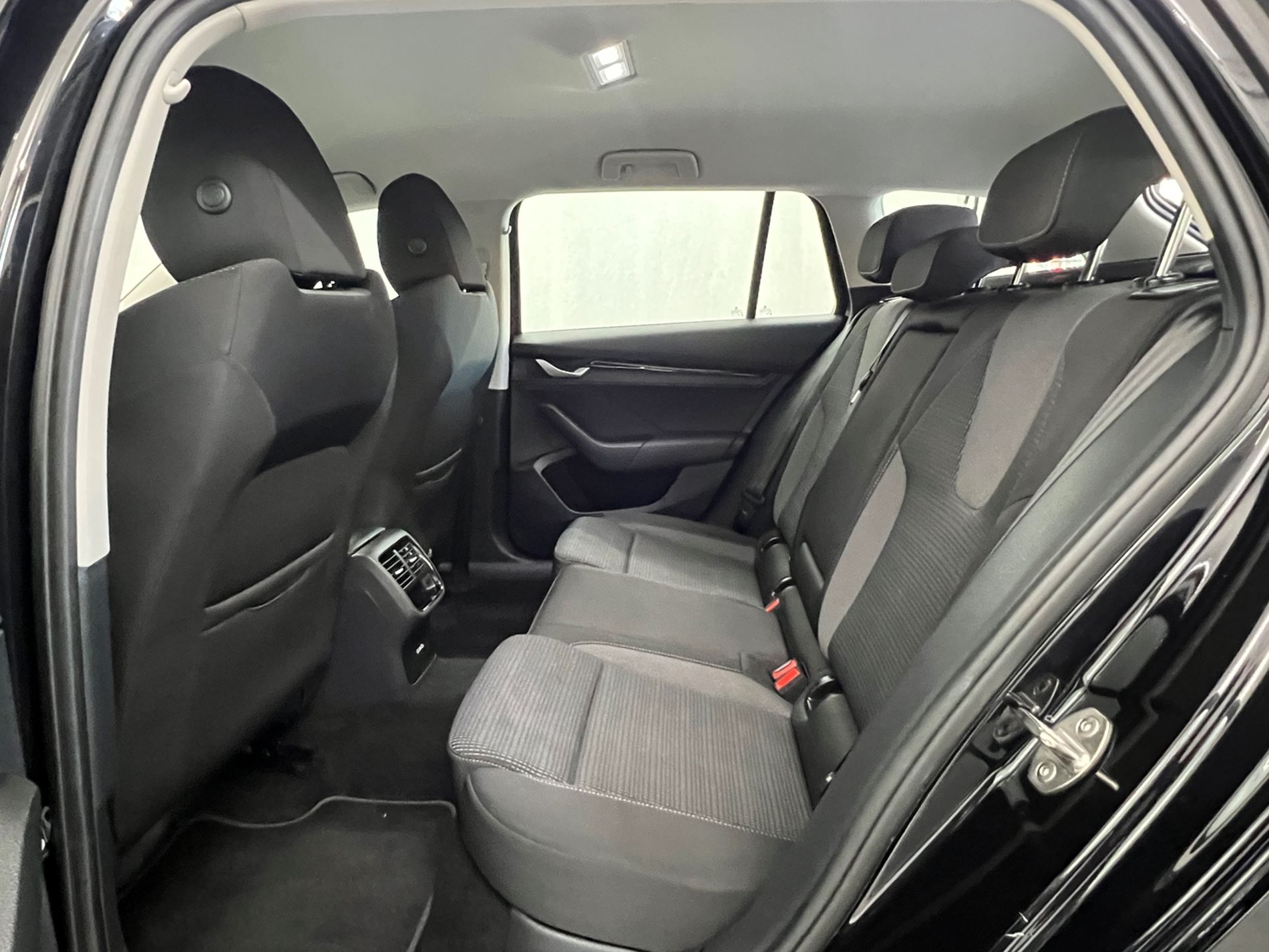 Octavia Wagon 2.0 tdi Executive 150cv dsg - Autosani