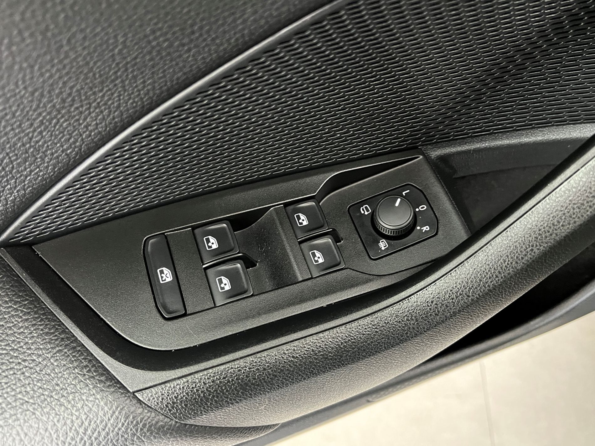 Octavia Wagon 2.0 tdi Executive 150cv dsg - Autosani