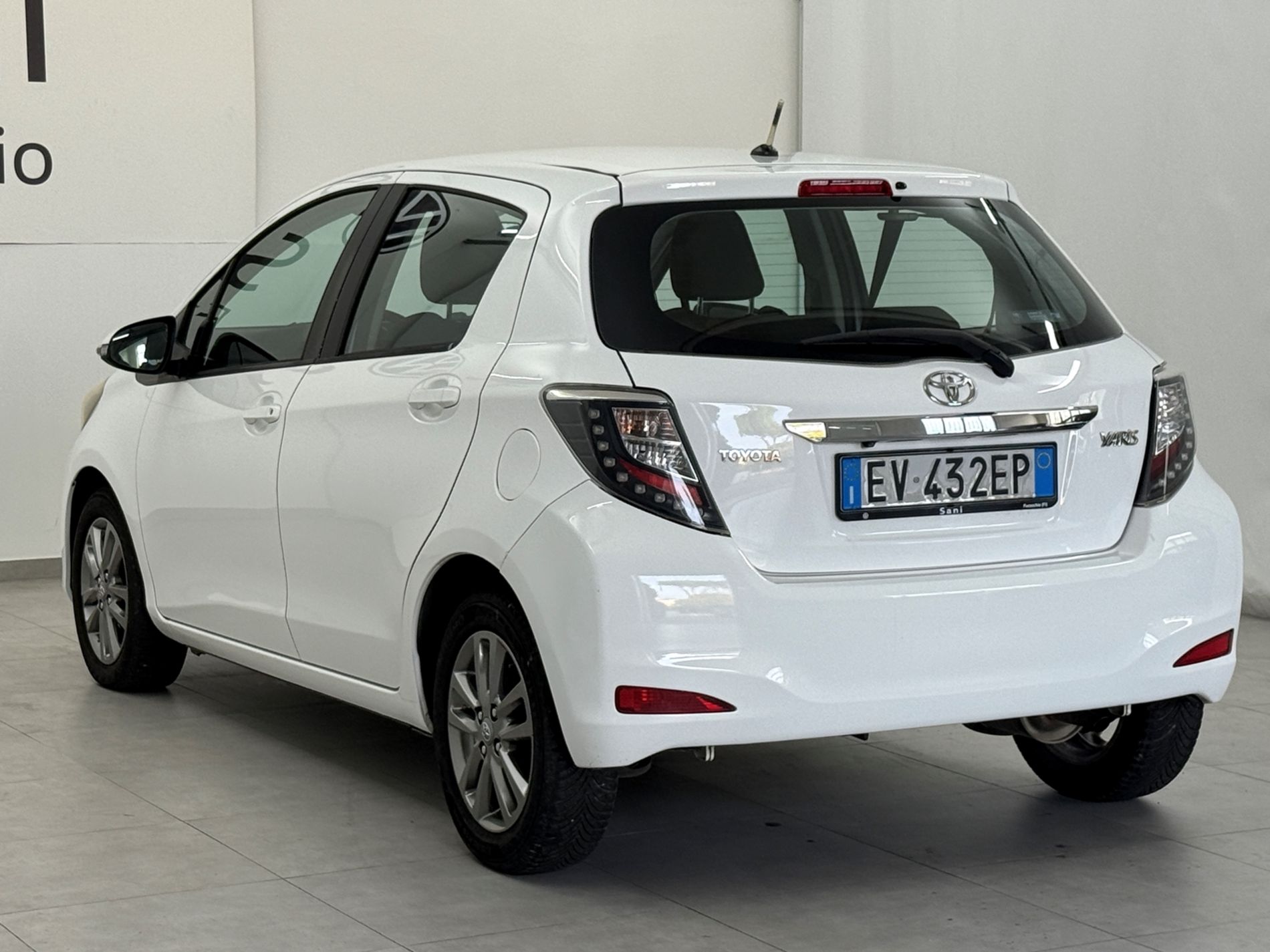 Yaris 5p 1.0 Lounge c/CL - Autosani