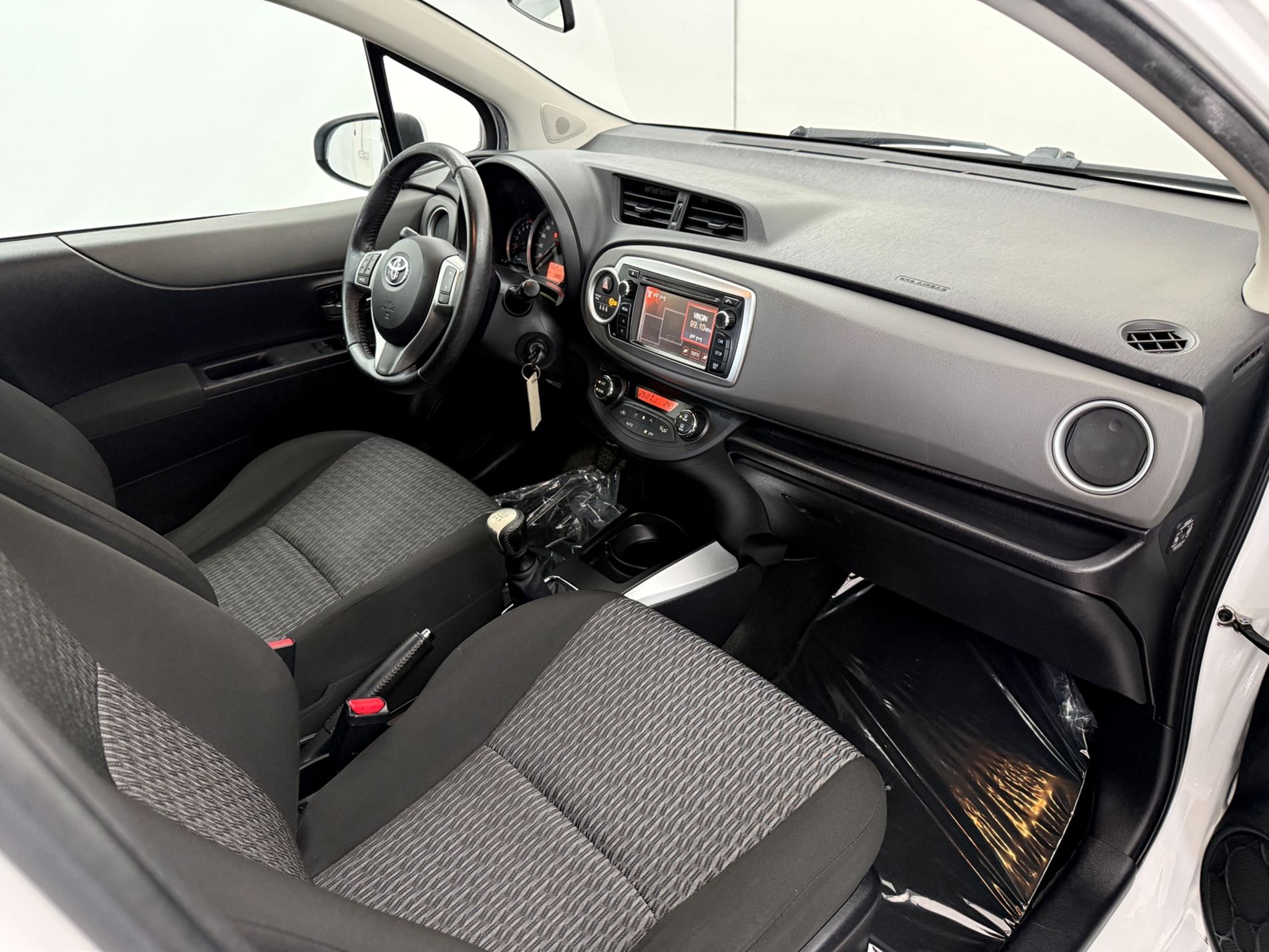 Yaris 5p 1.0 Lounge c/CL - Autosani