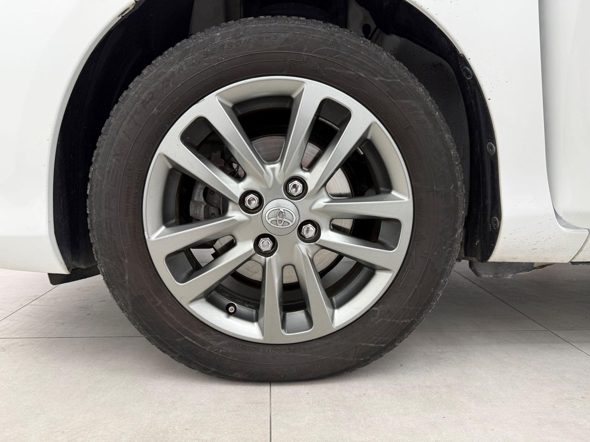 Yaris 5p 1.0 Lounge c/CL - Autosani