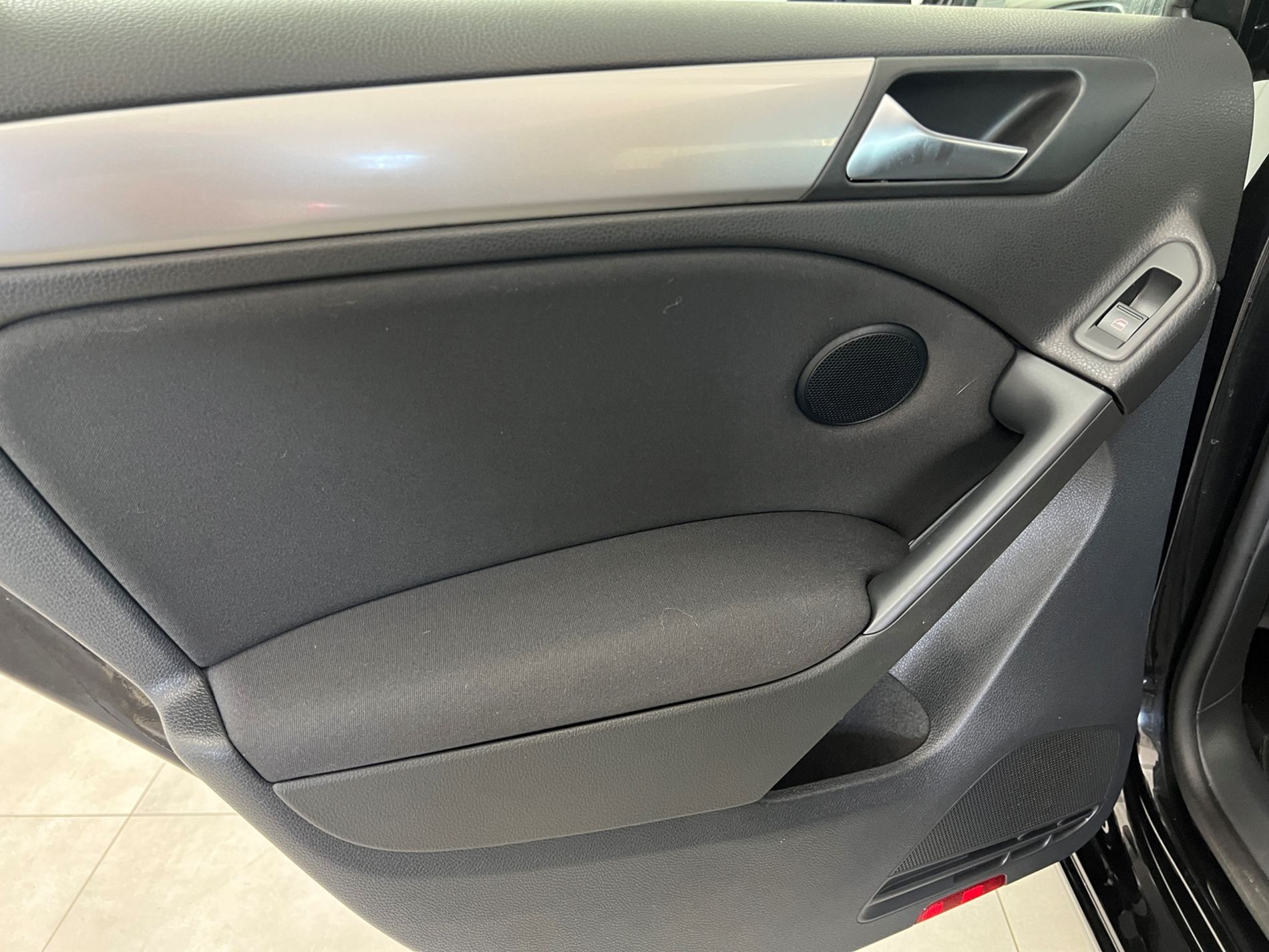 Golf 5p 1.4 United 80cv - Autosani