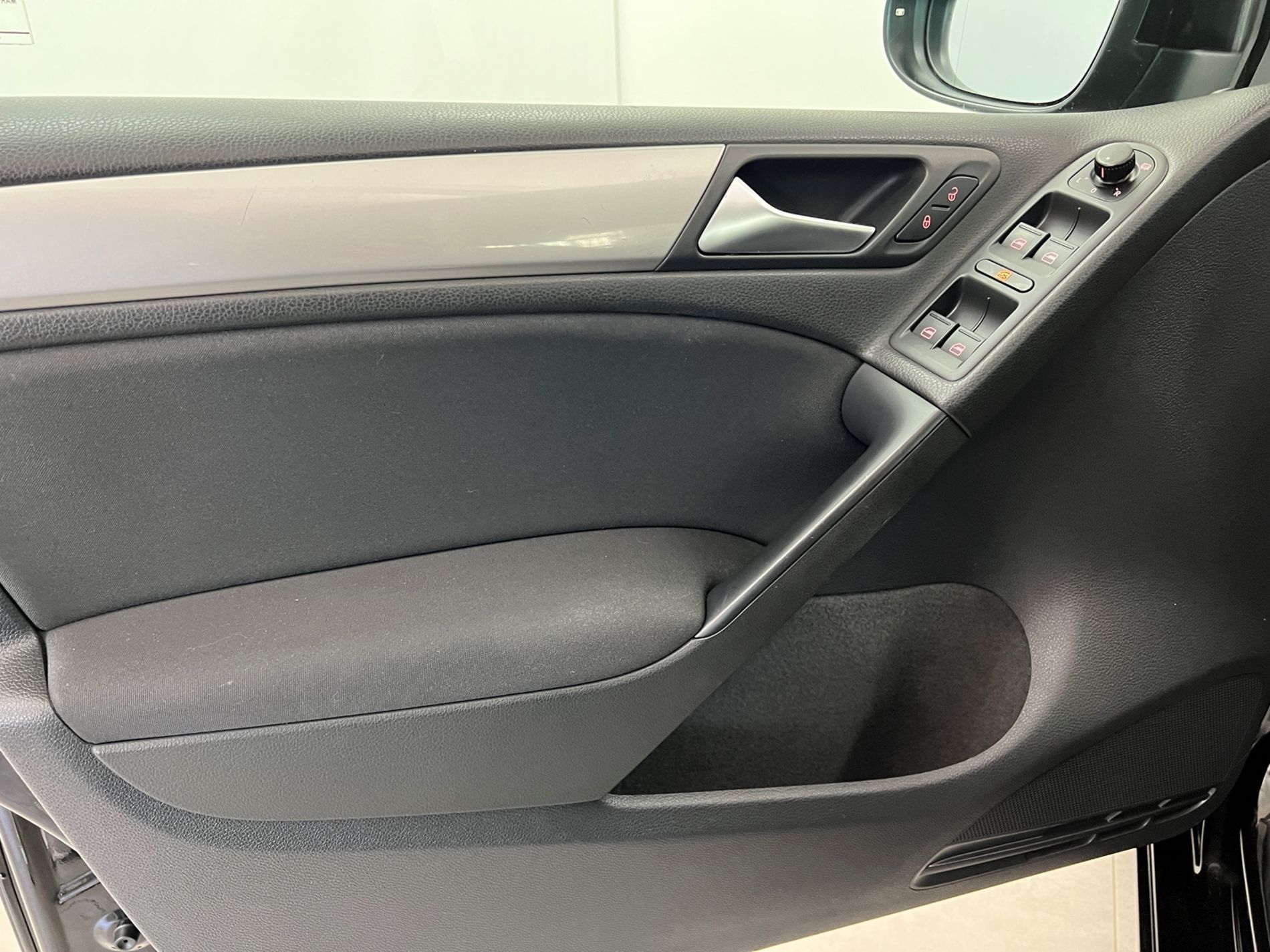 Golf 5p 1.4 United 80cv - Autosani