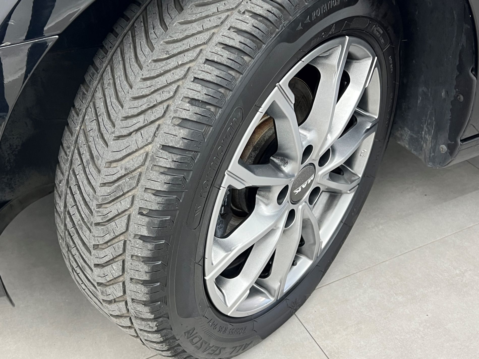 Golf 5p 1.4 United 80cv - Autosani