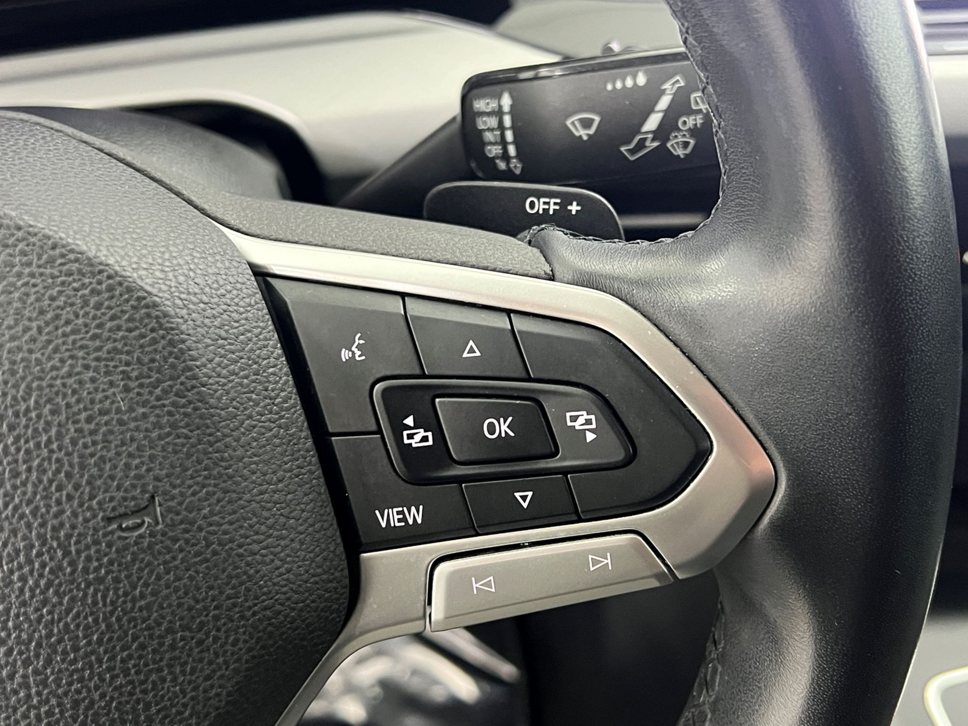 Golf 2.0 tdi Life 115cv dsg - Autosani