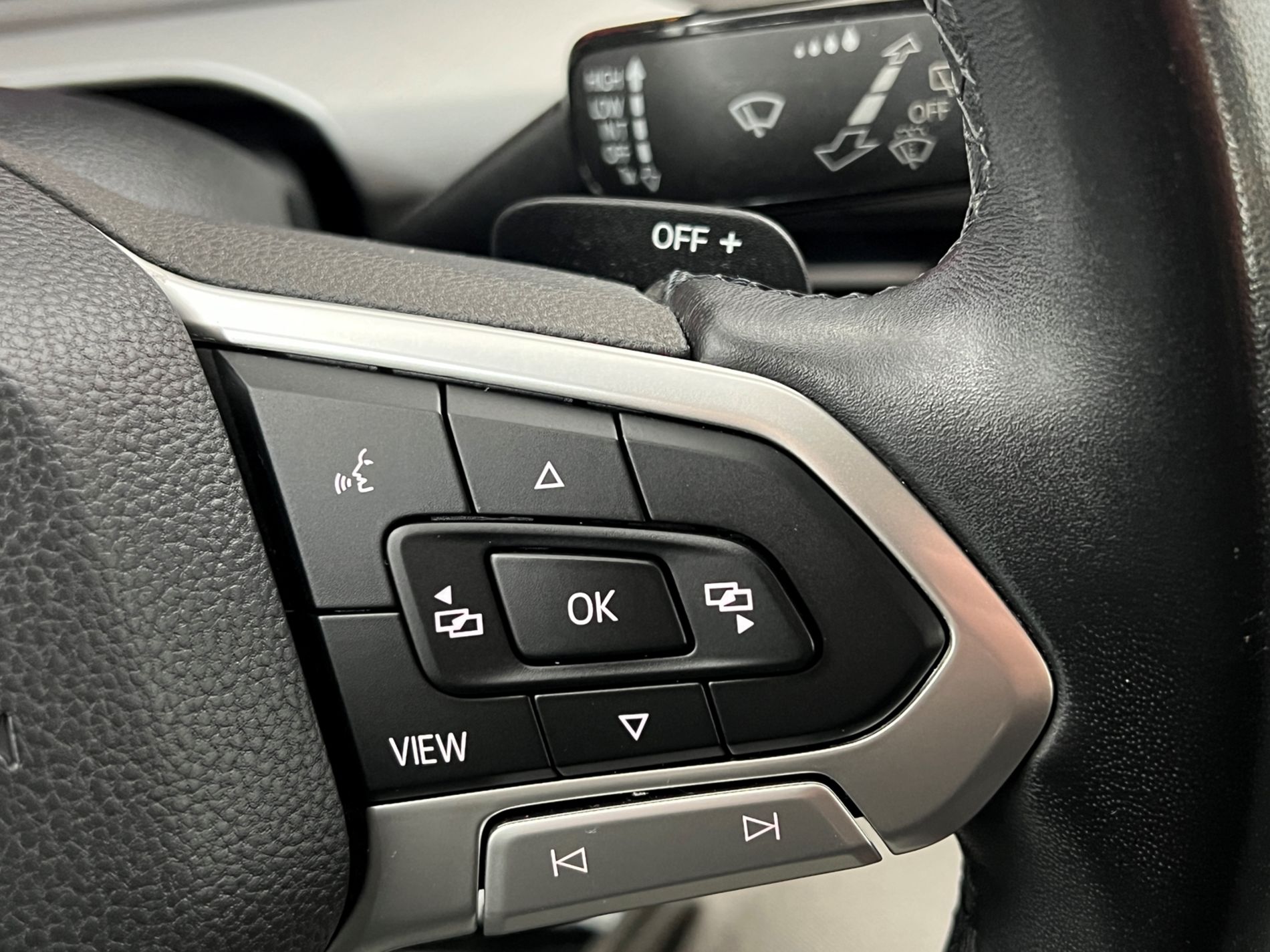 Golf 2.0 tdi Life 115cv dsg - Autosani