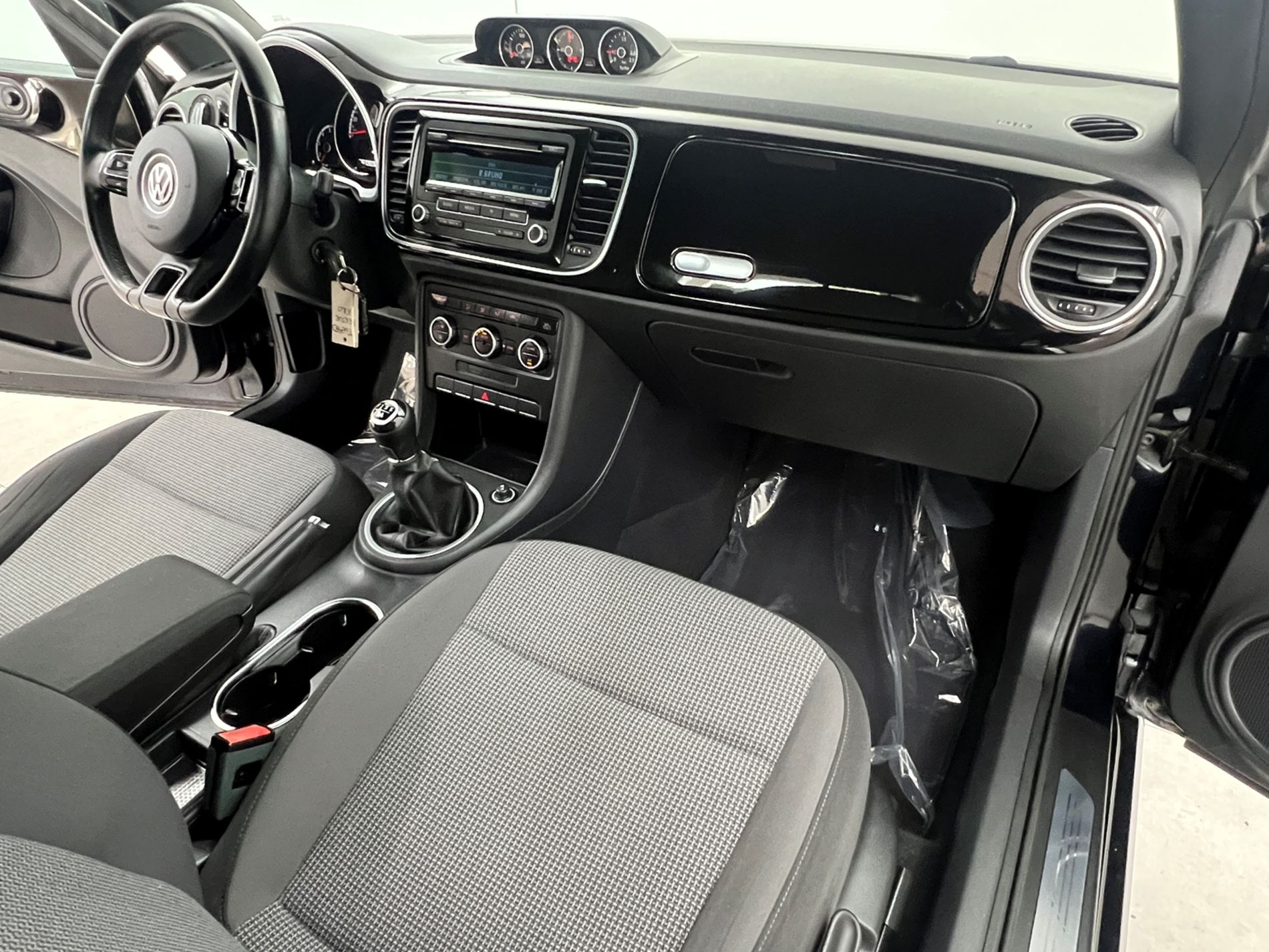 Maggiolino 1.6 tdi Design 105cv - Autosani