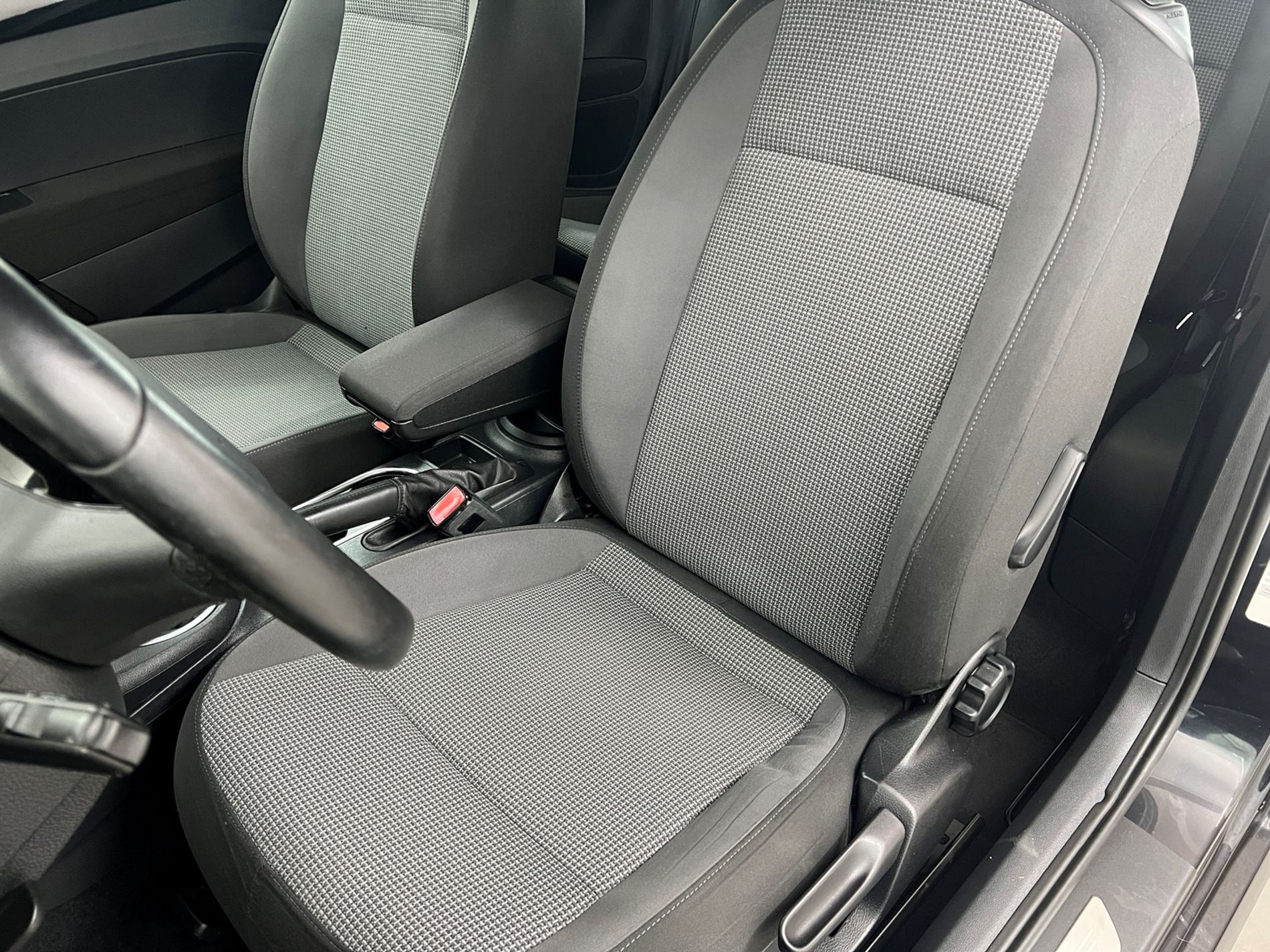 Maggiolino 1.6 tdi Design 105cv - Autosani