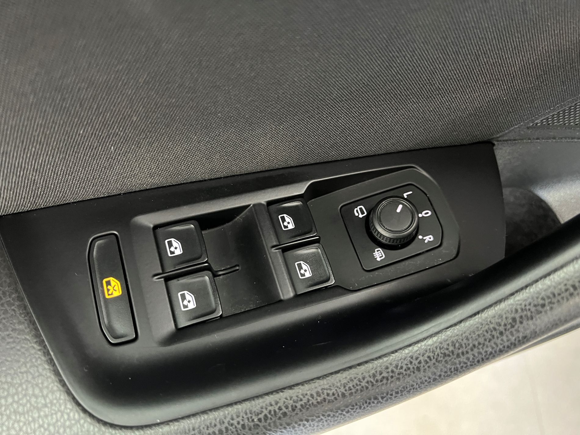 Passat Variant 2.0 tdi Business 150cv dsg - Autosani