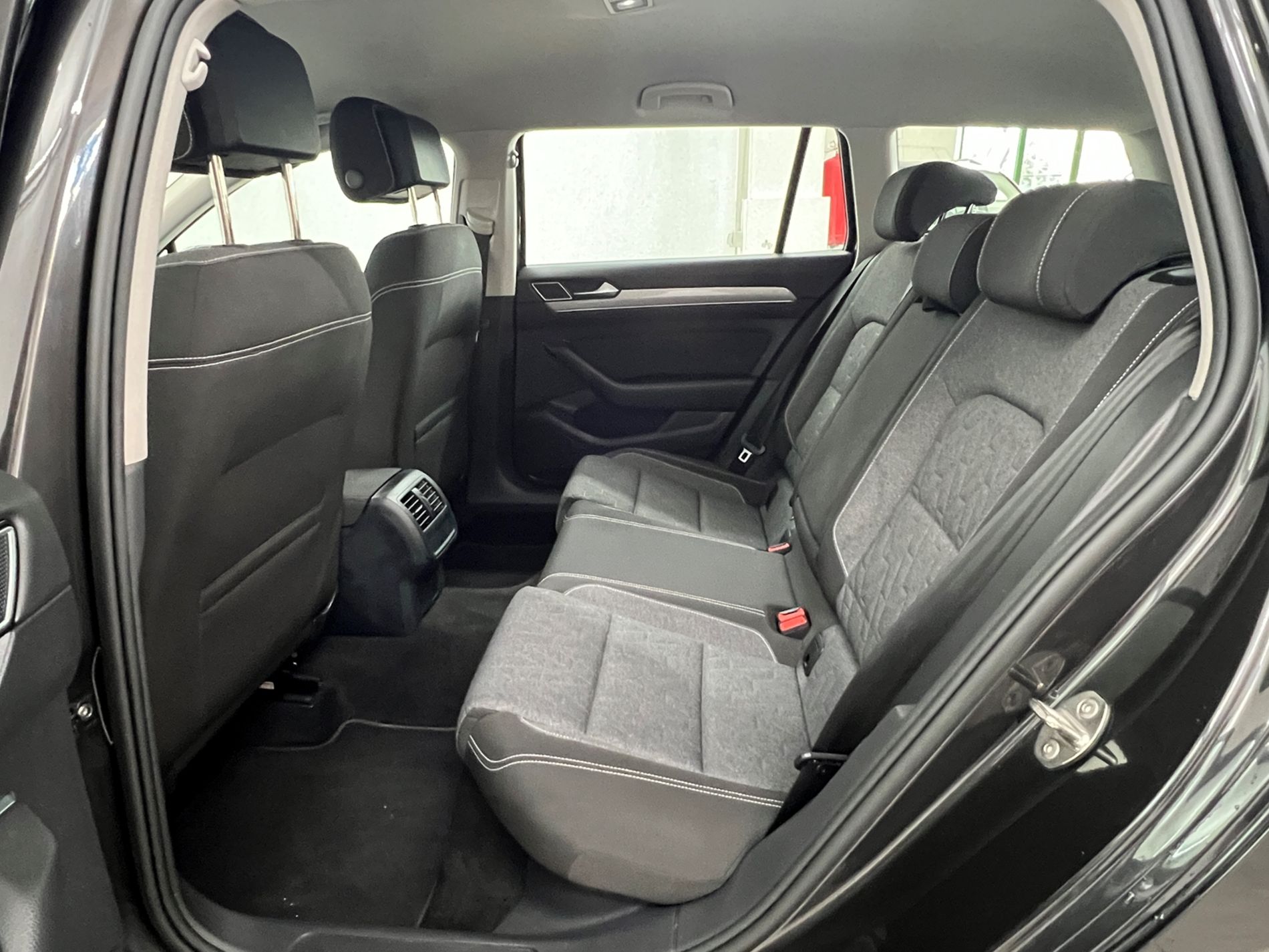 Passat Variant 2.0 tdi Business 150cv dsg - Autosani