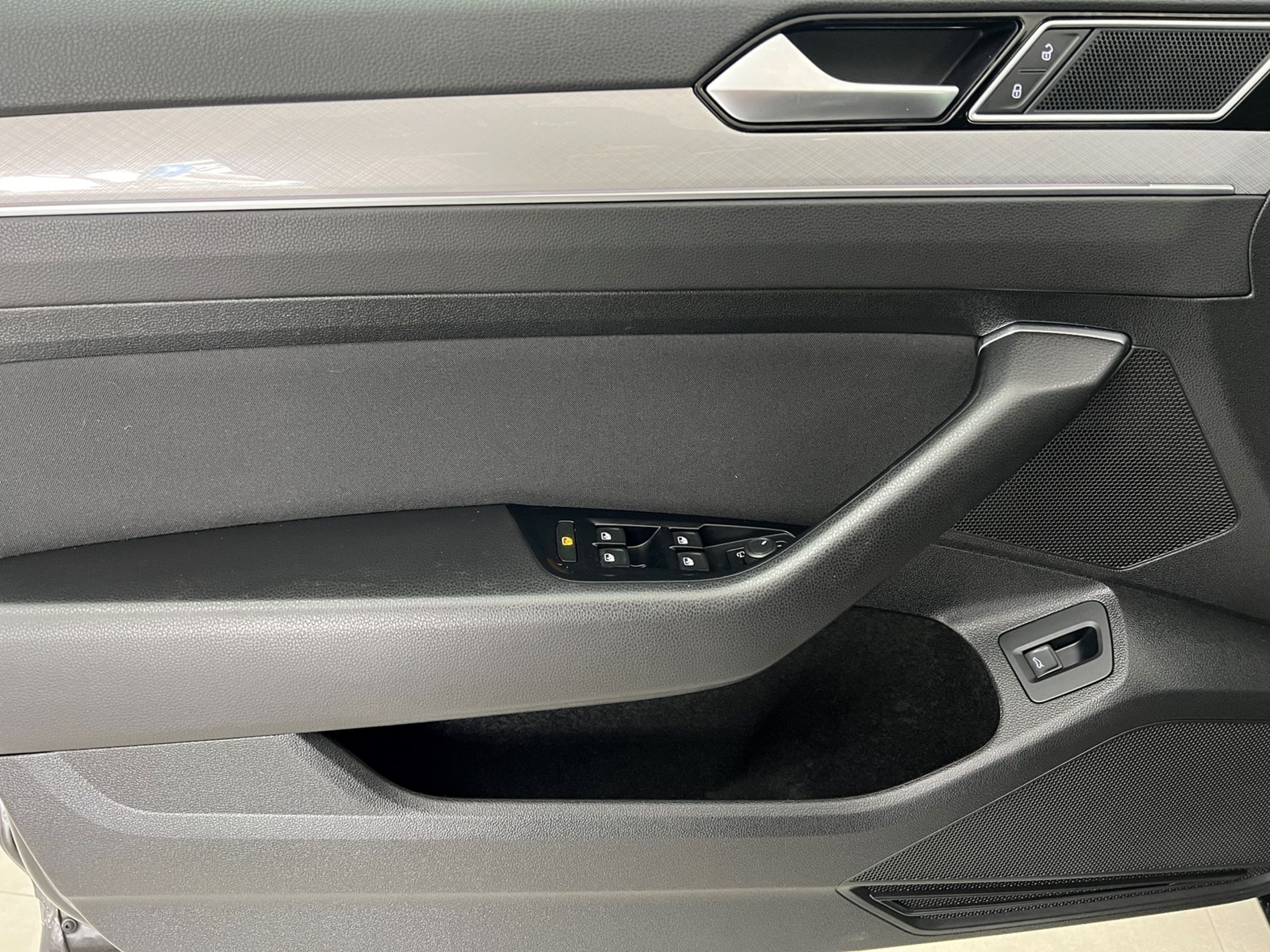 Passat Variant 2.0 tdi Business 150cv dsg - Autosani