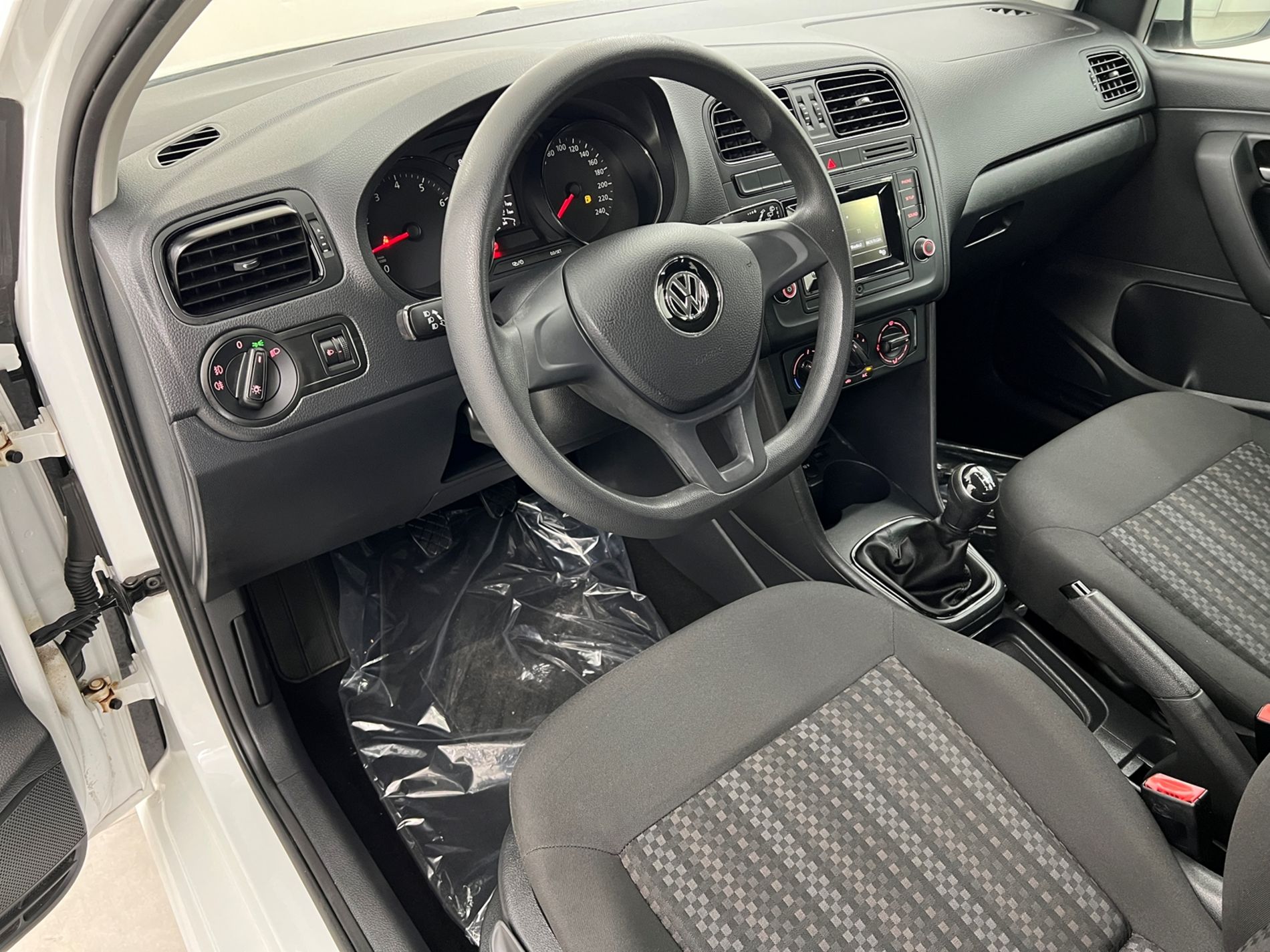 Polo 5p 1.0 mpi Trendline 60cv - Autosani