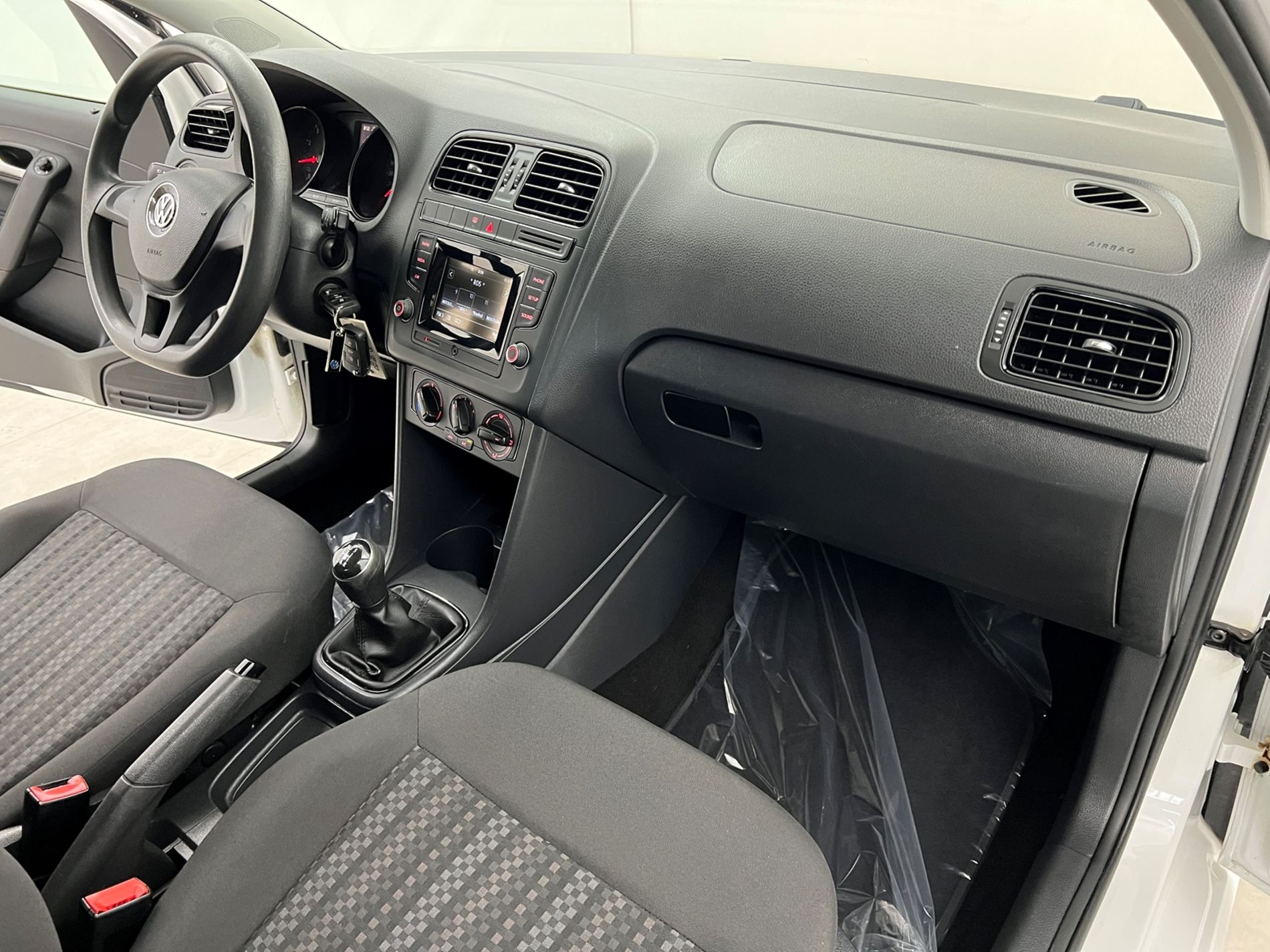 Polo 5p 1.0 mpi Trendline 60cv - Autosani