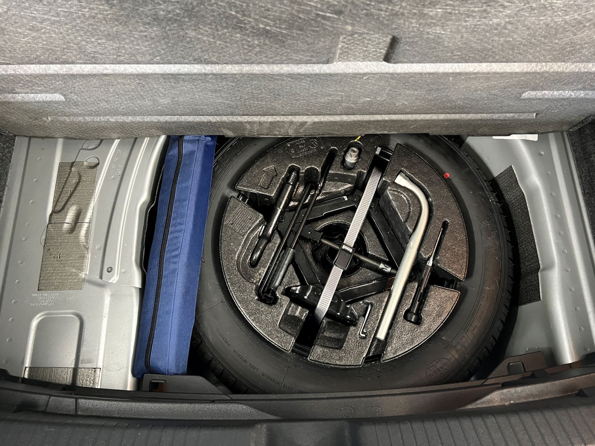 Polo 5p 1.0 mpi Comfortline 75cv - Autosani