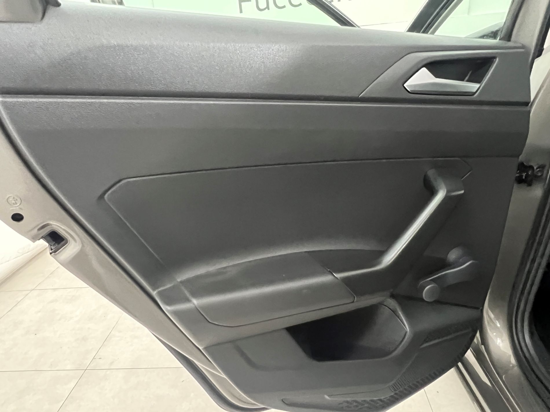 Polo 5p 1.6 tdi Trendline 80cv - Autosani