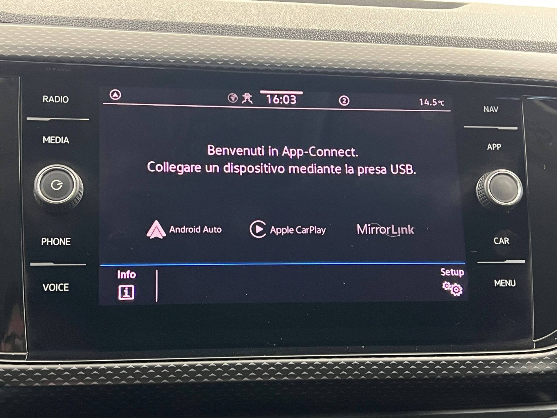 T-Cross 1.0 tsi Sport 95cv - Autosani