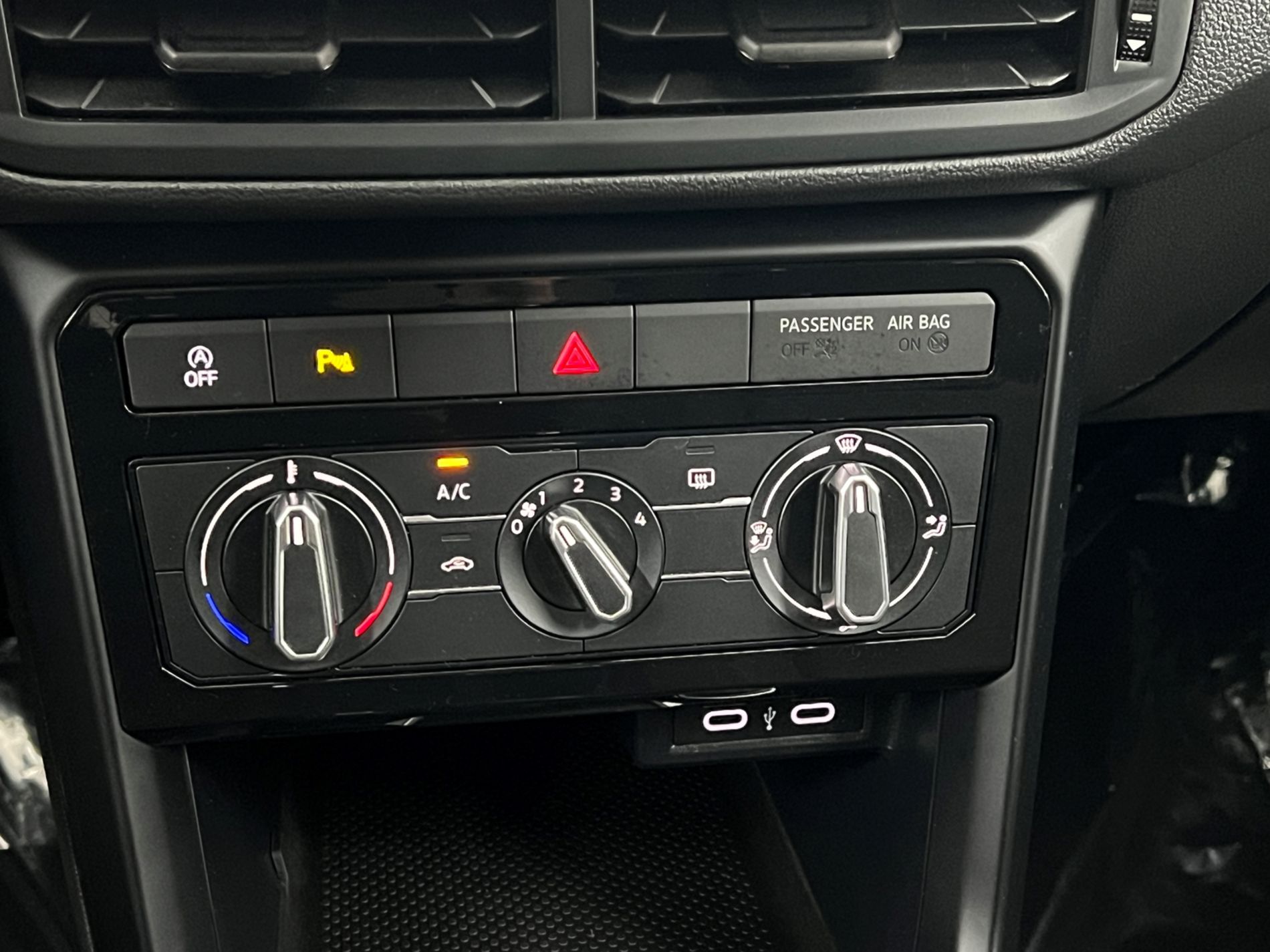 T-Cross 1.0 tsi Style 95cv - Autosani