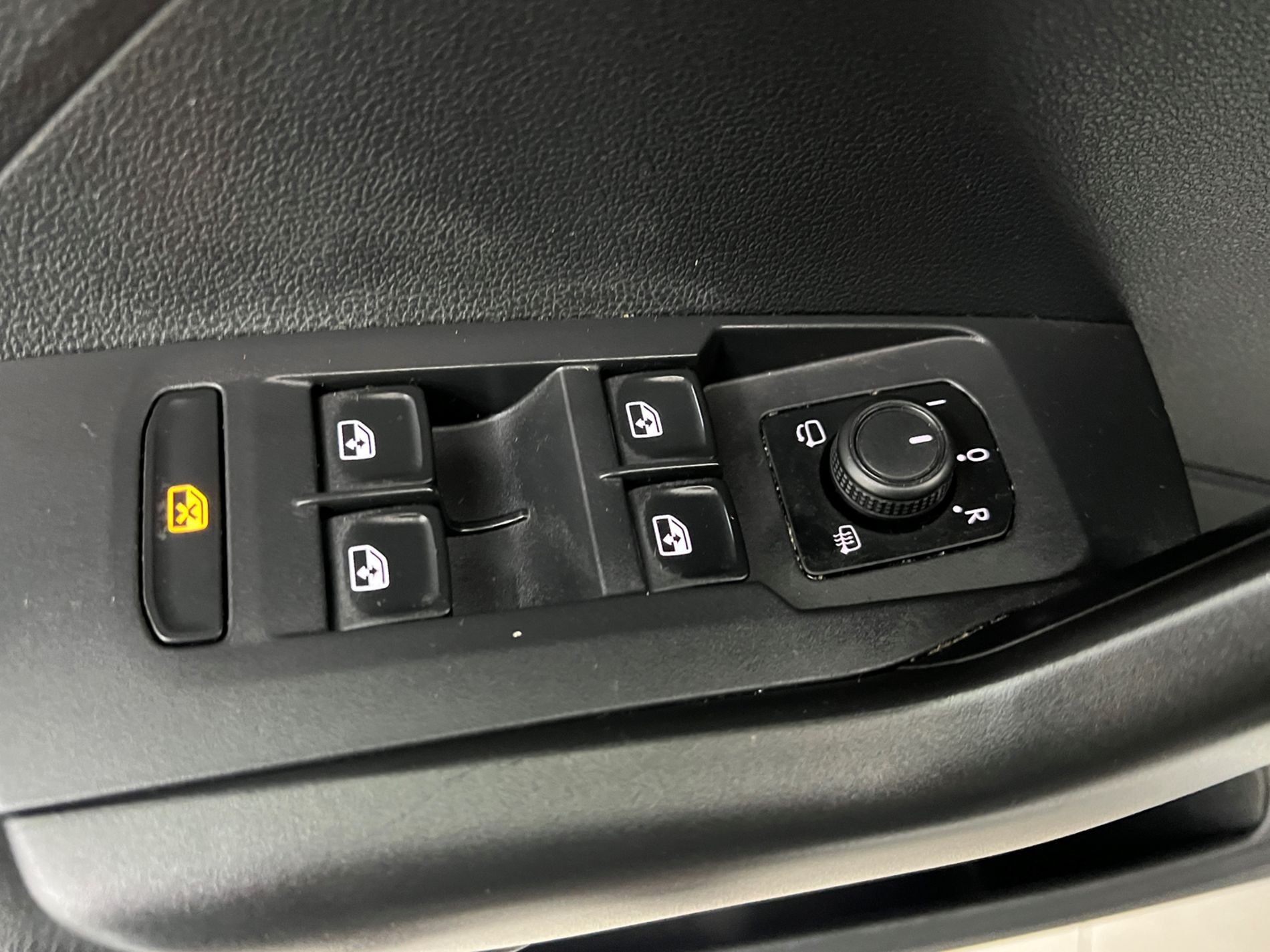 T-Cross 1.0 tsi Style 95cv - Autosani