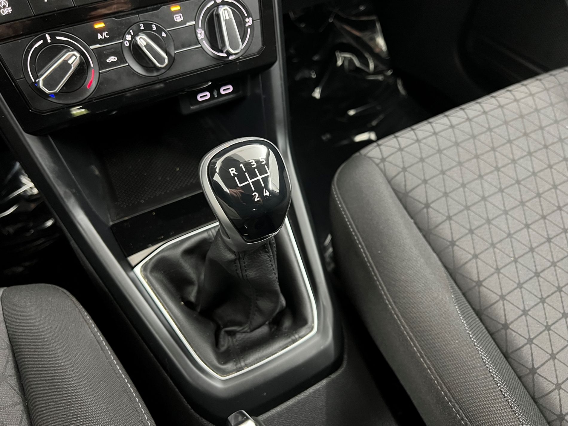 T-Cross 1.0 tsi Style 95cv - Autosani