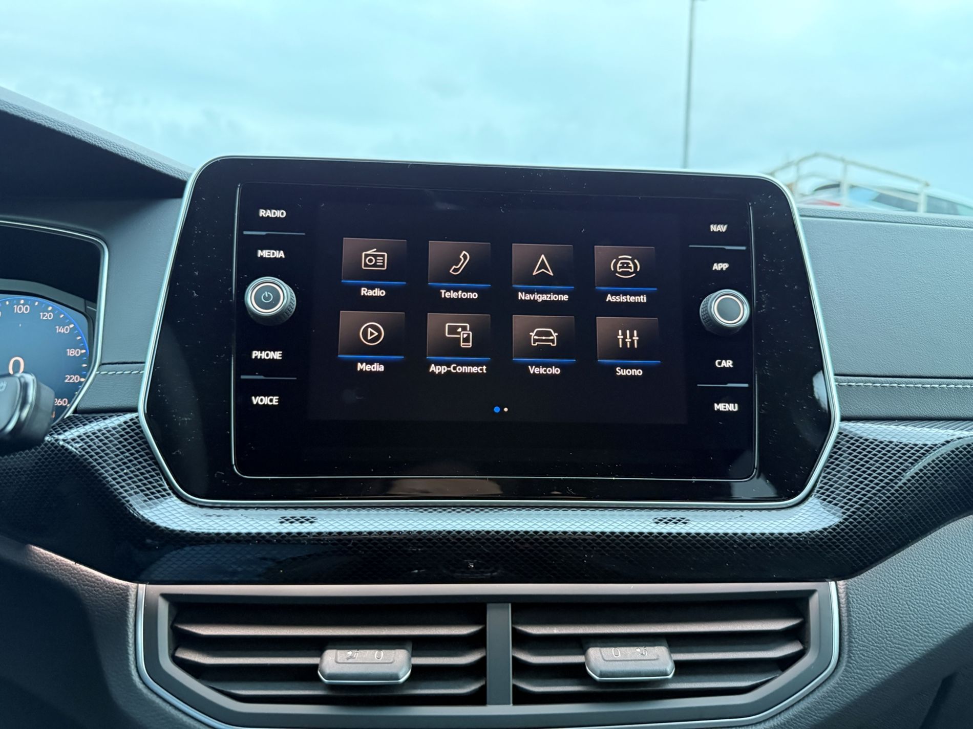 T-Cross 1.0 tsi R-Line Plus 115cv dsg - Autosani