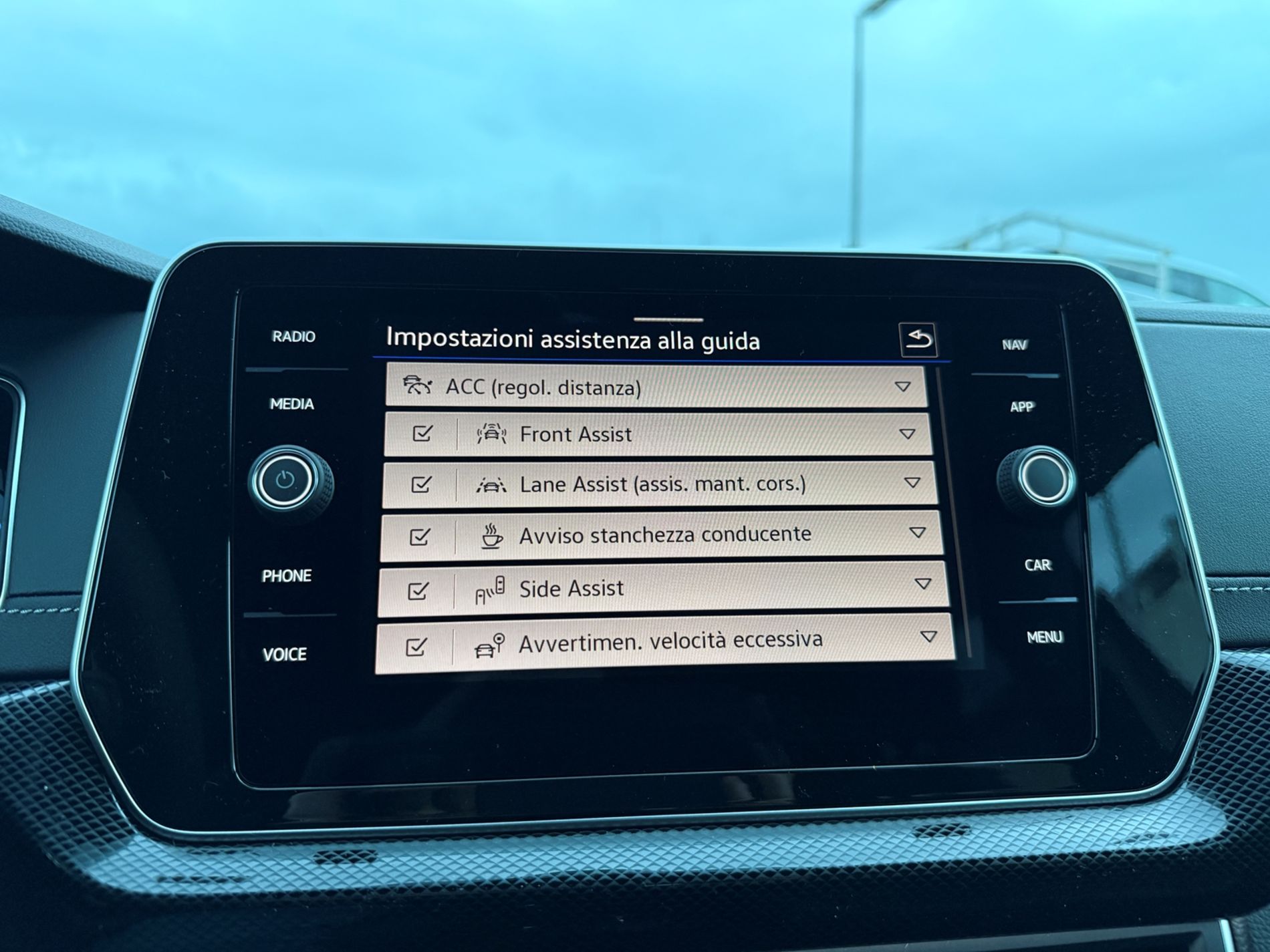 T-Cross 1.0 tsi R-Line Plus 115cv dsg - Autosani