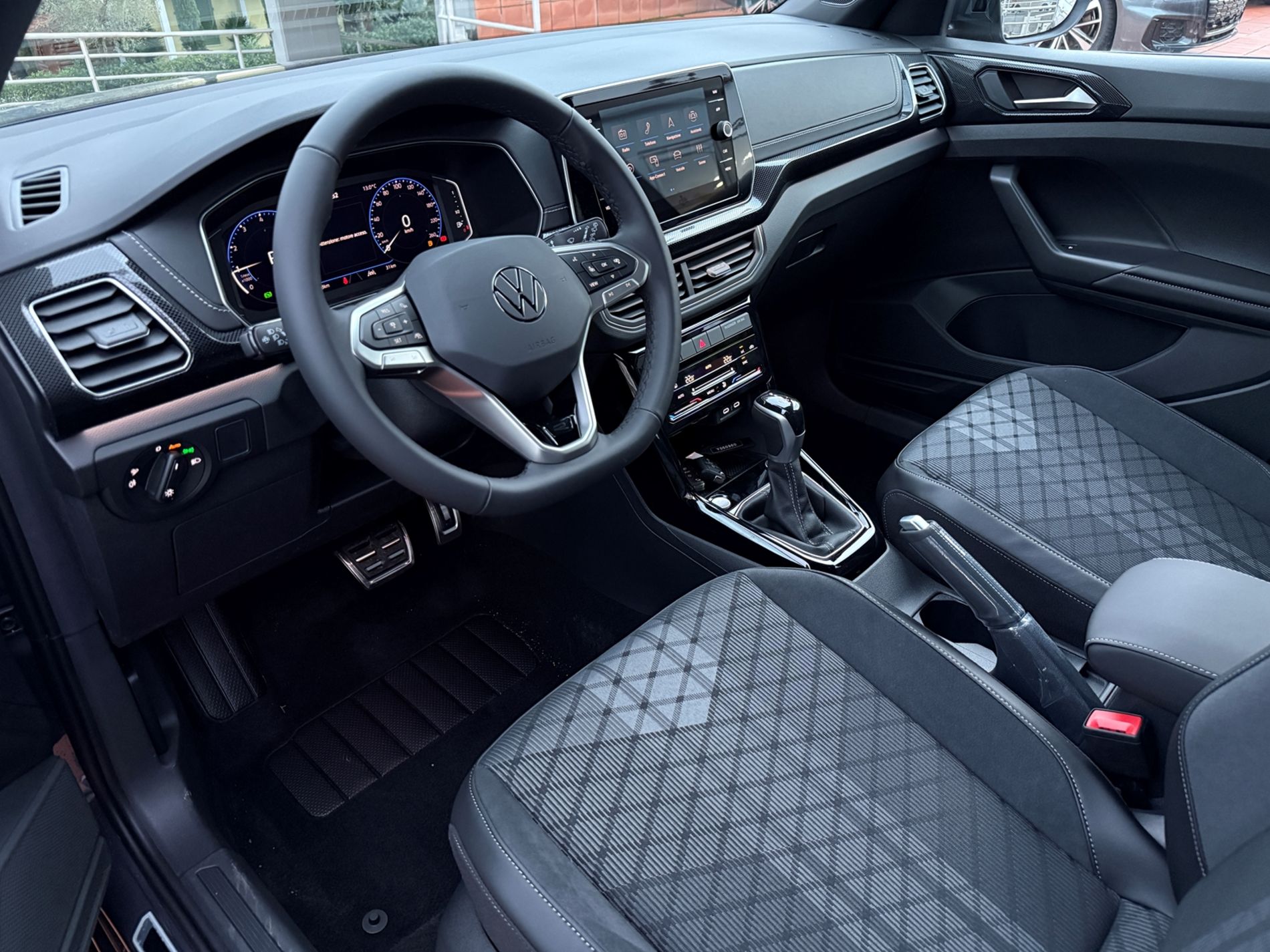 T-Cross 1.0 tsi R-Line Plus 115cv dsg - Autosani