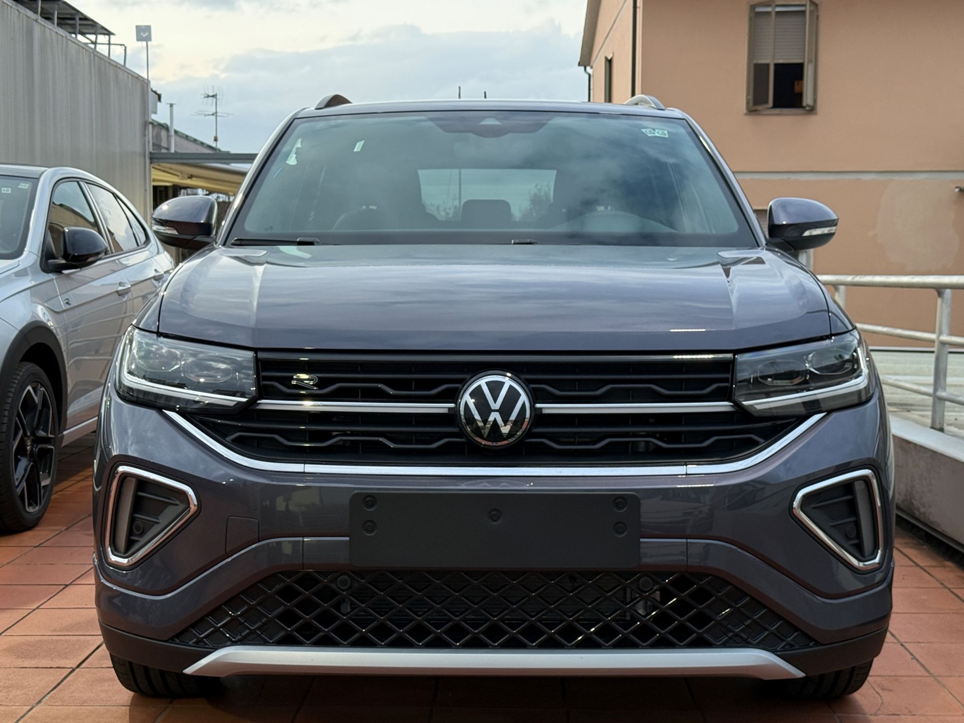 T-Cross 1.0 tsi R-Line Plus 115cv dsg - Autosani