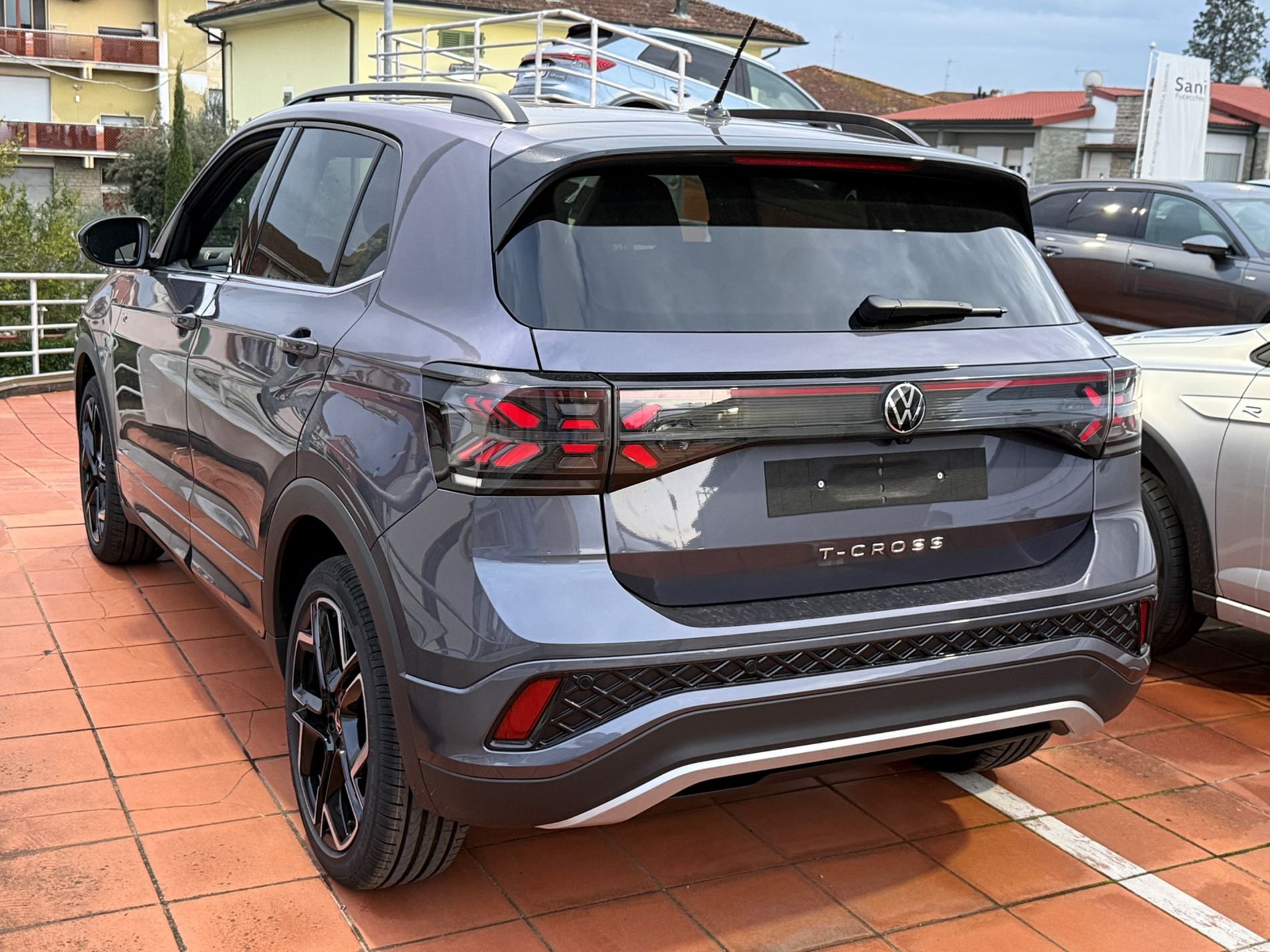 T-Cross 1.0 tsi R-Line Plus 115cv dsg - Autosani