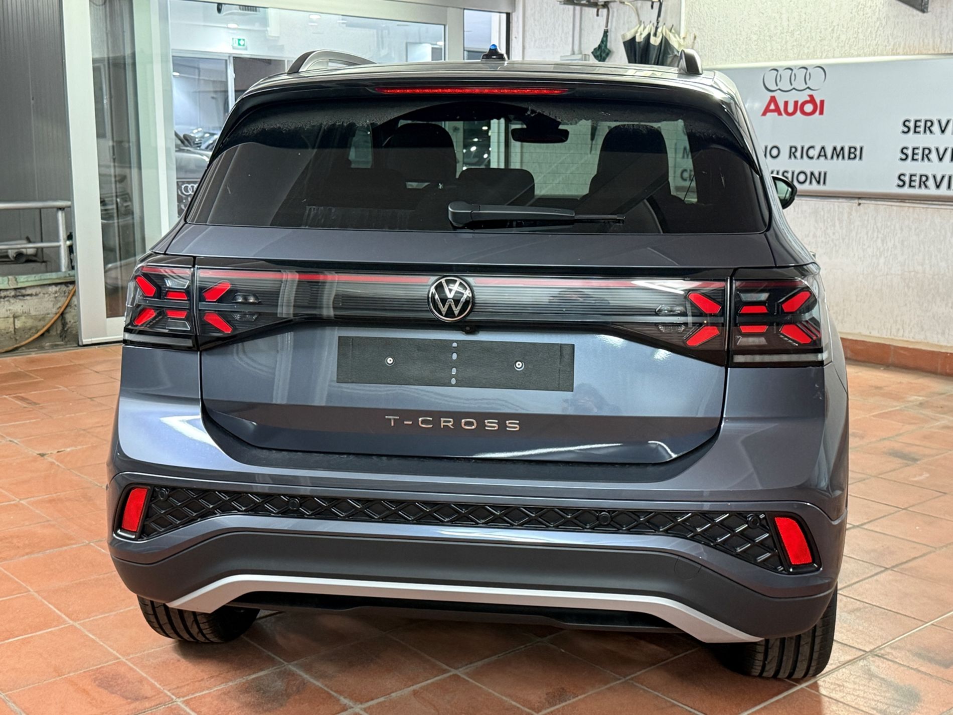 T-Cross 1.0 tsi R-Line Plus 115cv dsg - Autosani