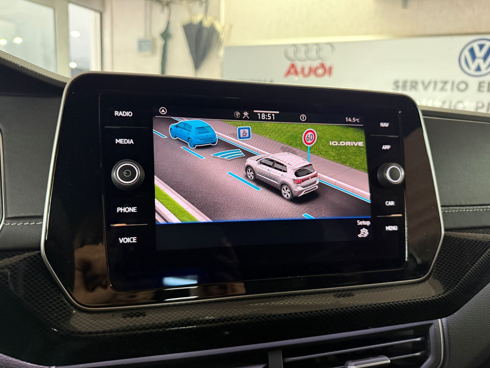 T-Cross 1.0 tsi R-Line Plus 115cv dsg - Autosani