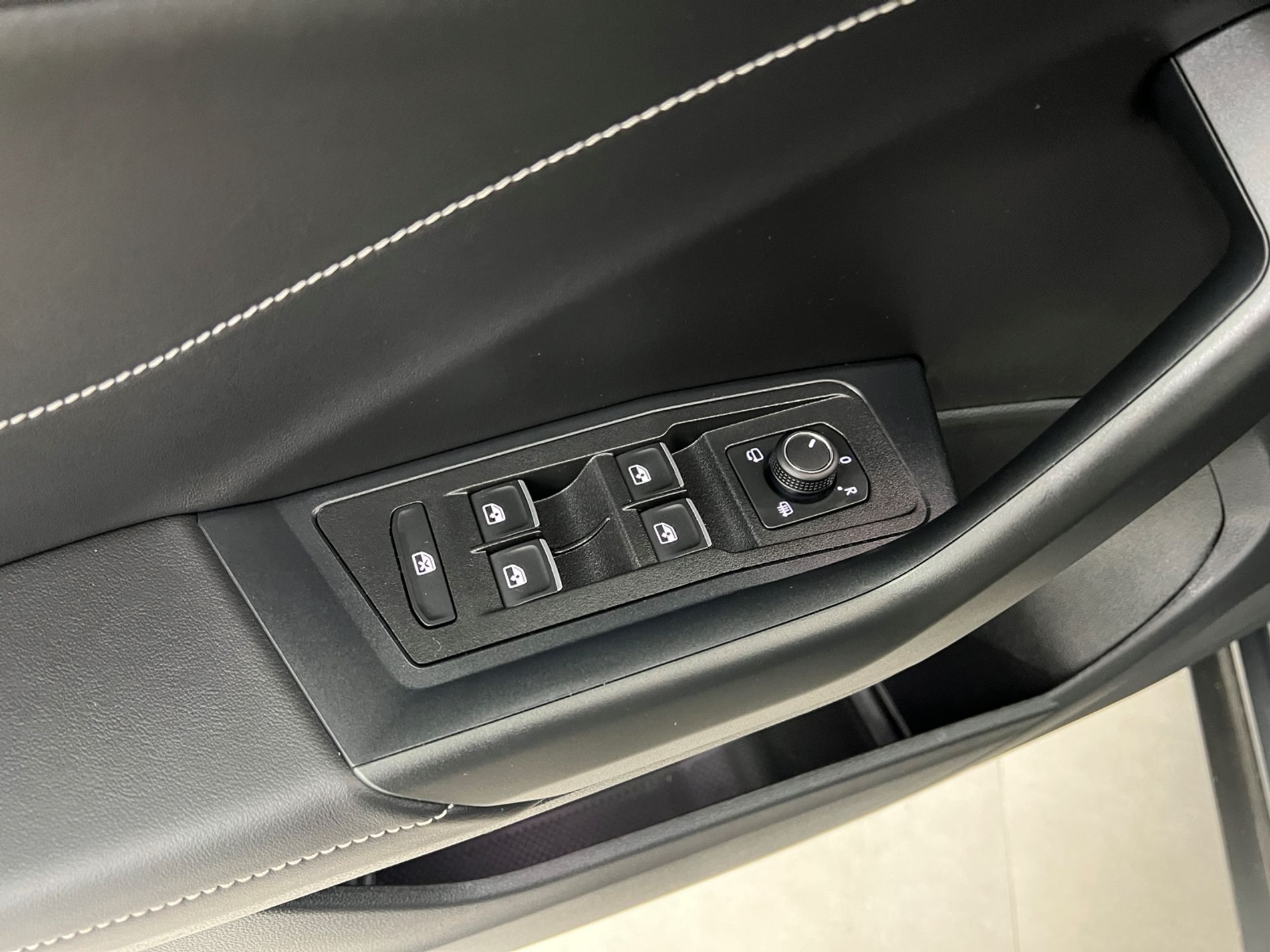 T-Roc 1.0 tsi Style 115cv - Autosani