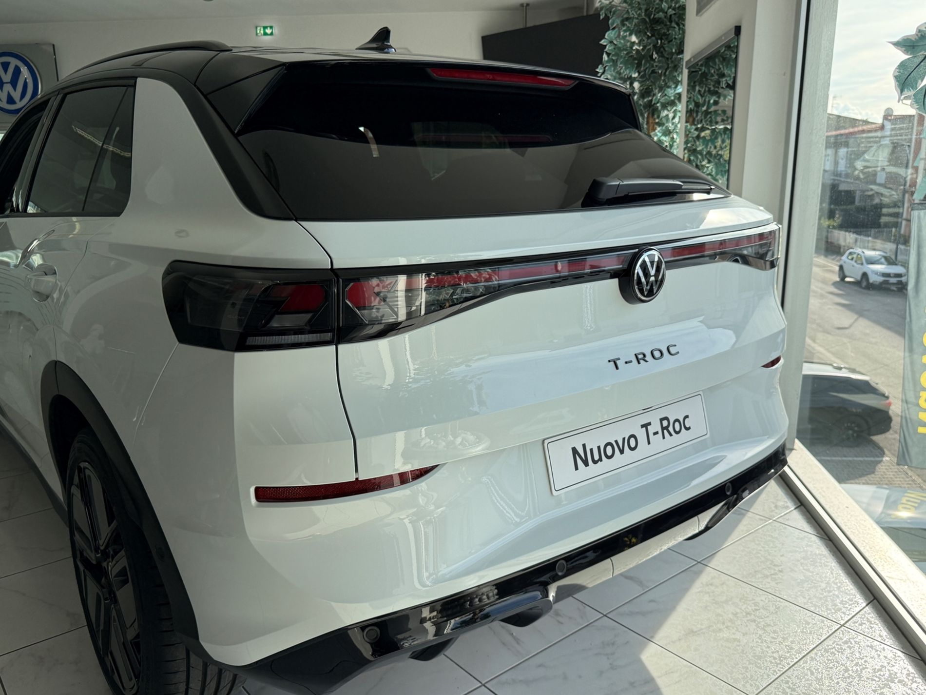 T-Roc 1.5 etsi R-Line 150cv dsg - Autosani