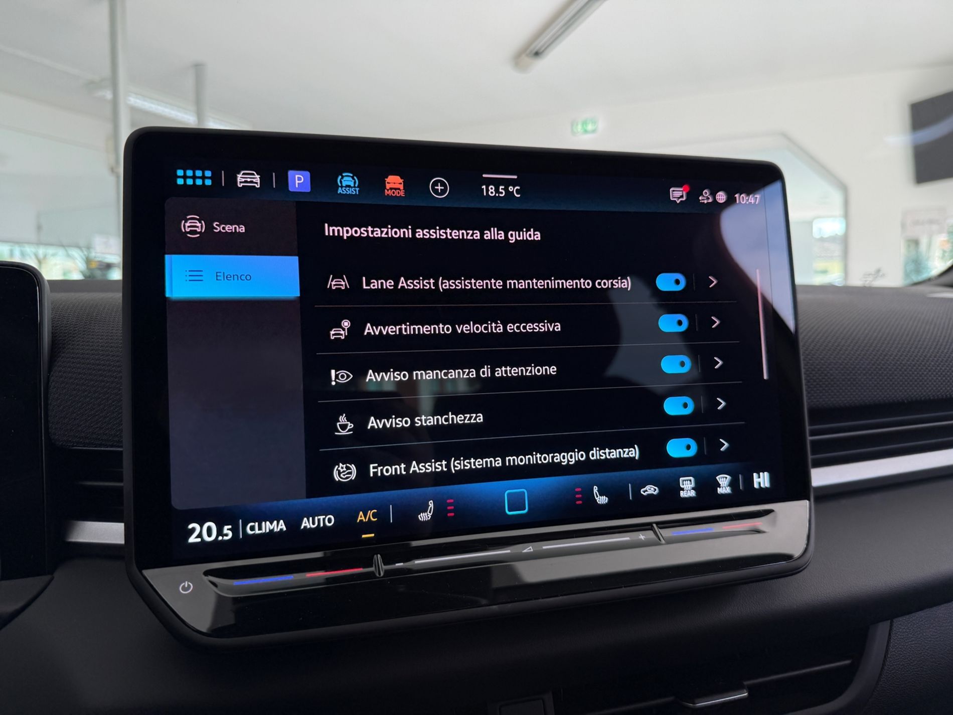 T-Roc 1.5 etsi R-Line 150cv dsg - Autosani