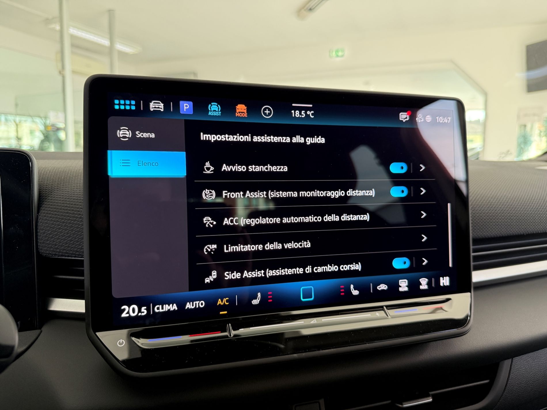 T-Roc 1.5 etsi R-Line 150cv dsg - Autosani