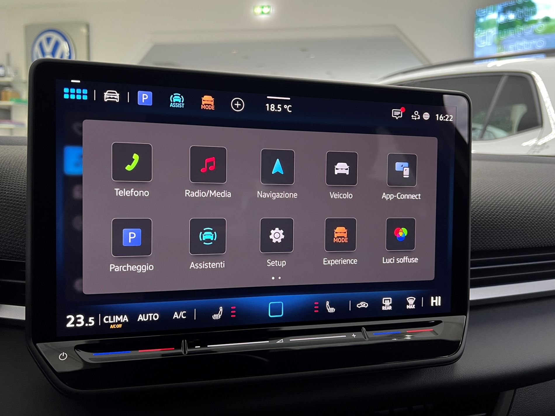 T-Roc 1.5 etsi R-Line 150cv dsg - Autosani