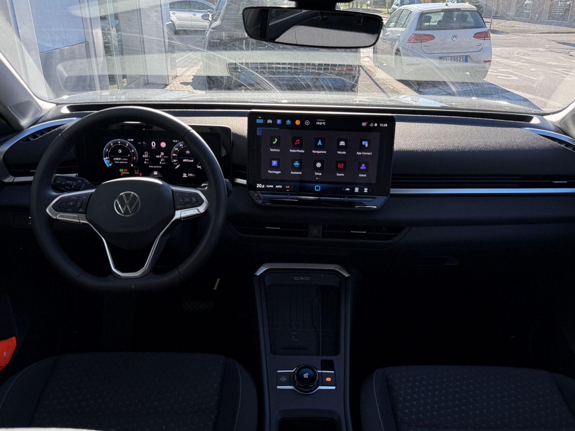 T-Roc 1.5 etsi Style 115cv dsg - Autosani