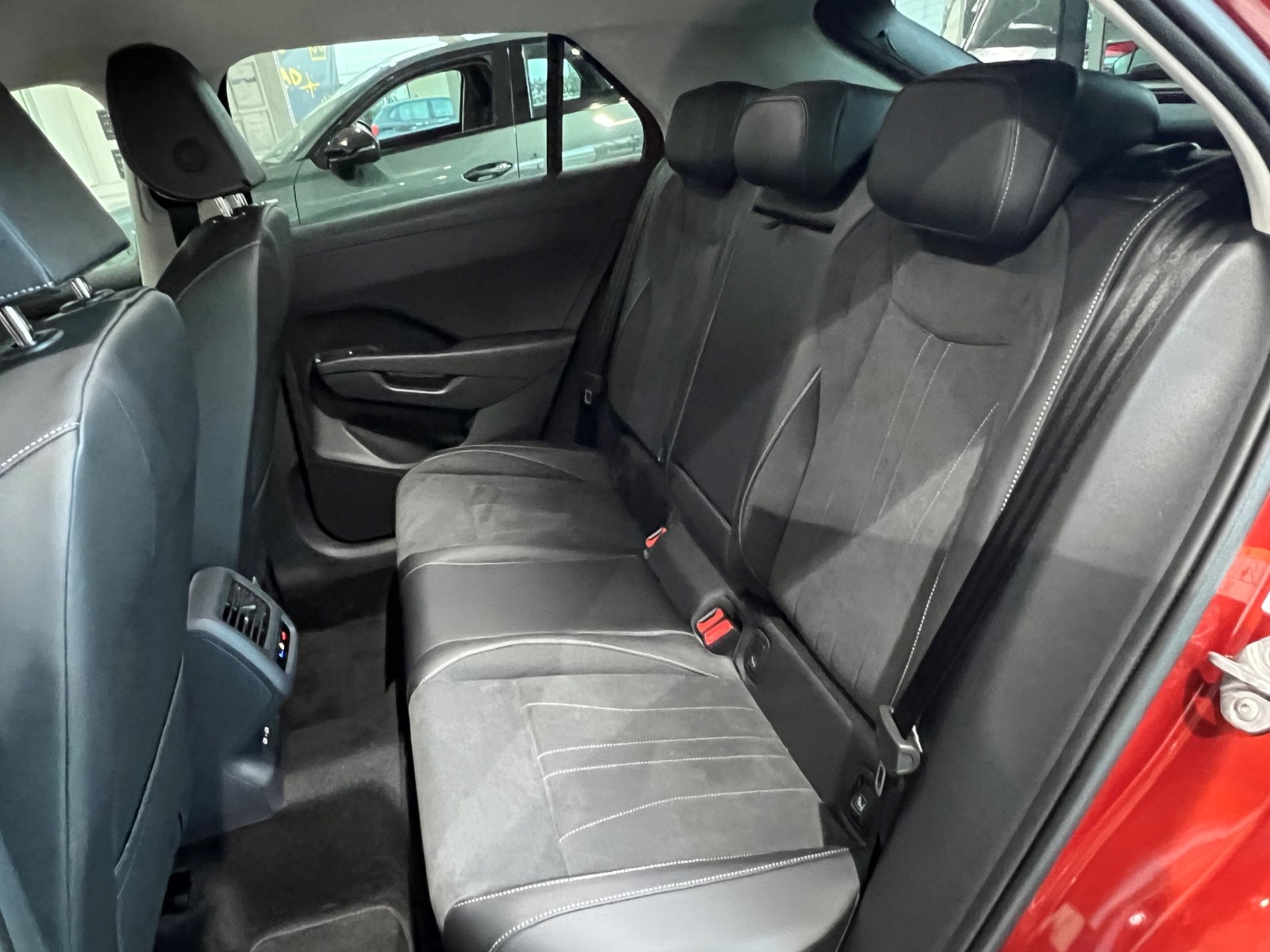 T-Roc 1.5 etsi Style 115cv dsg - Autosani