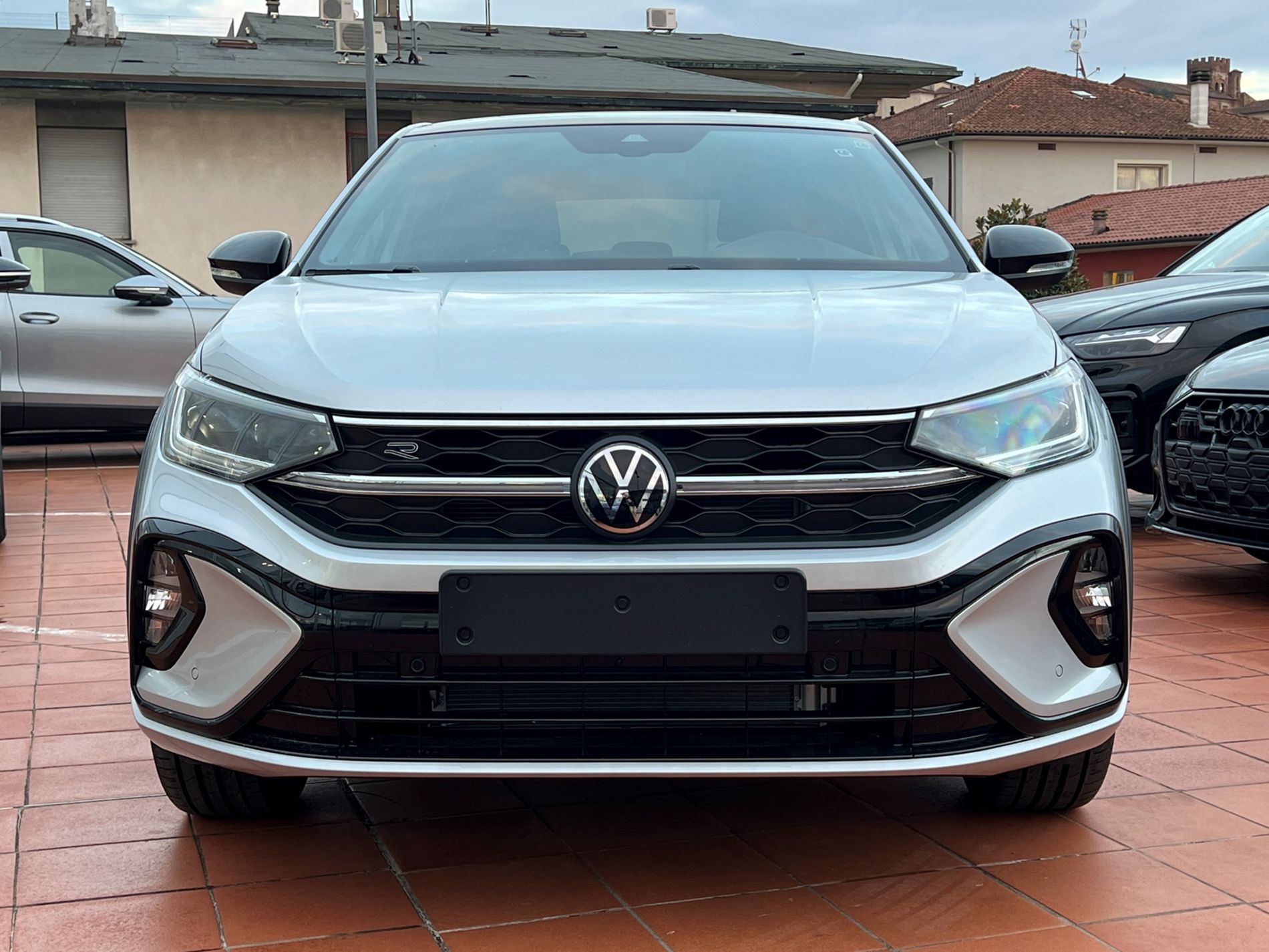 Taigo 1.0 tsi R-Line Plus 115cv - Autosani
