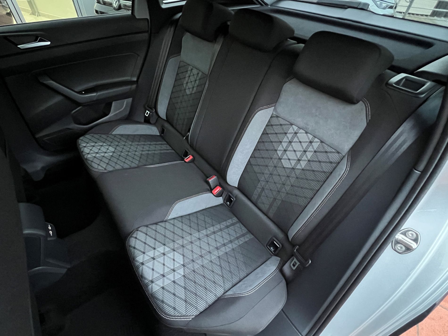 Taigo 1.0 tsi R-Line Plus 115cv - Autosani