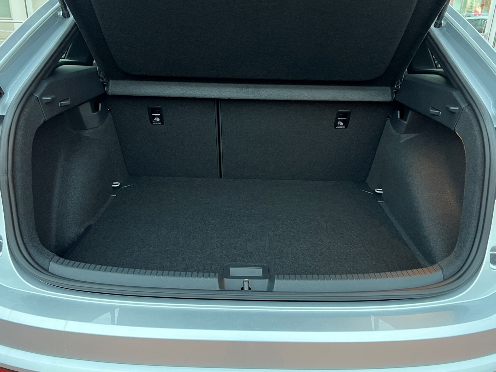 Taigo 1.0 tsi R-Line Plus 115cv - Autosani