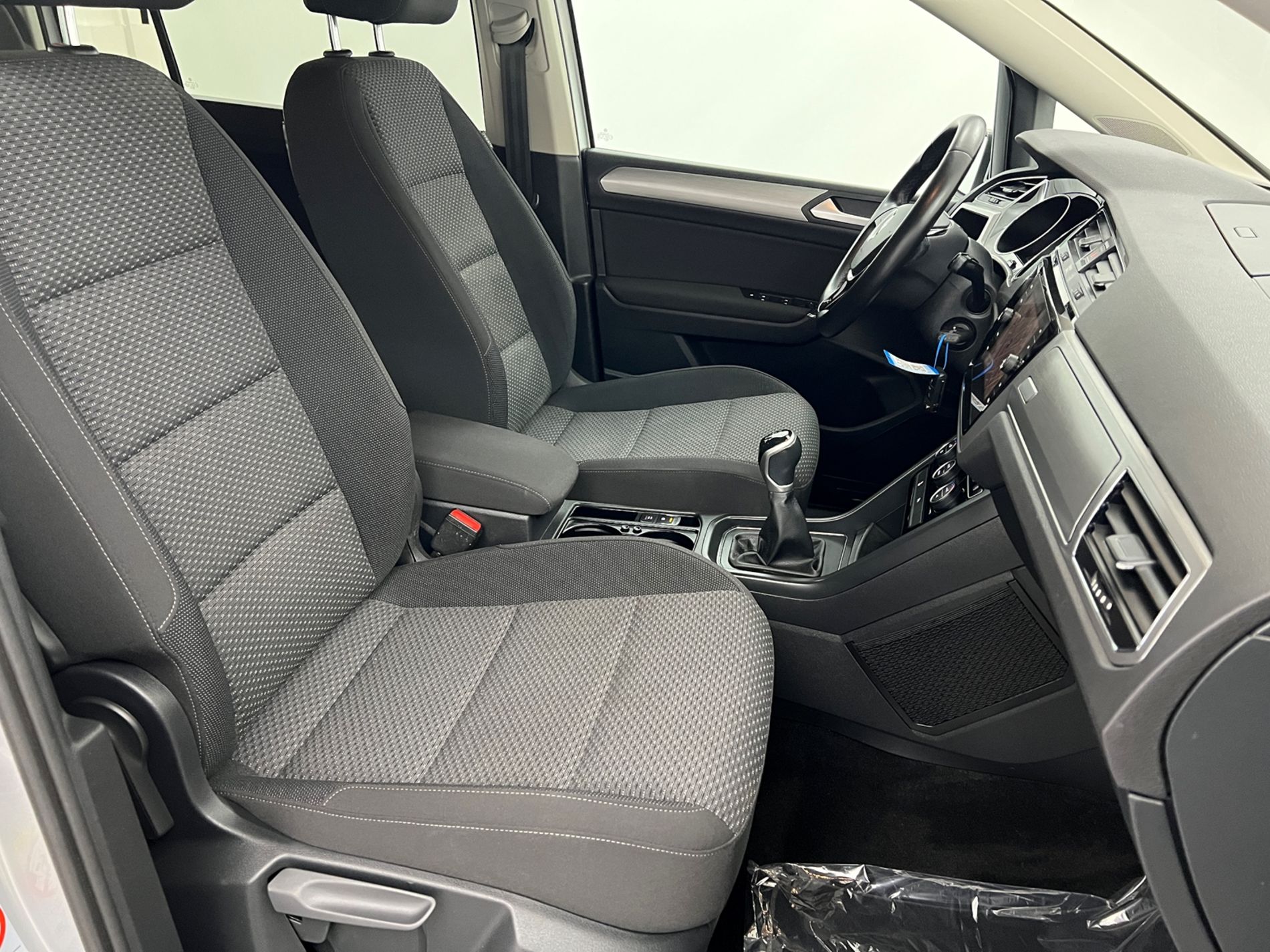 Touran 2.0 tdi Business 122cv - Autosani