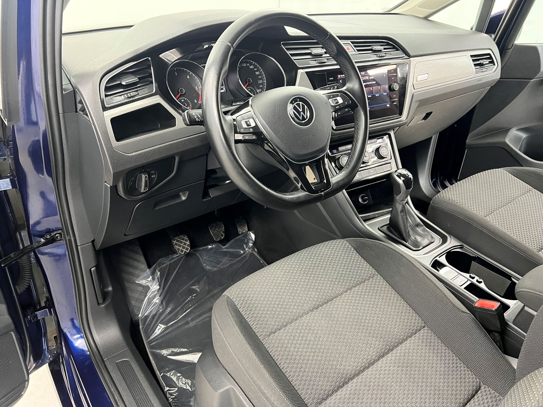 Touran 2.0 tdi Business 122cv - Autosani