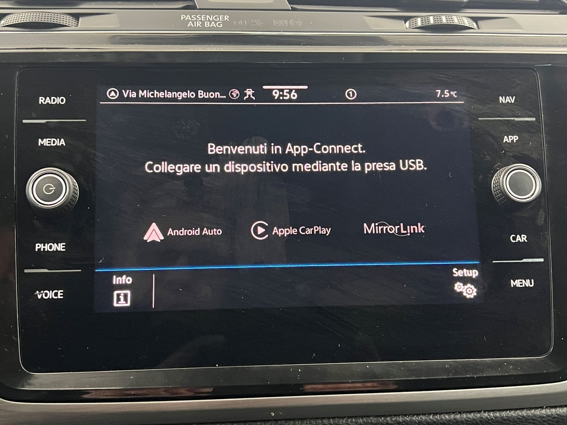 Touran 2.0 tdi Business 122cv - Autosani